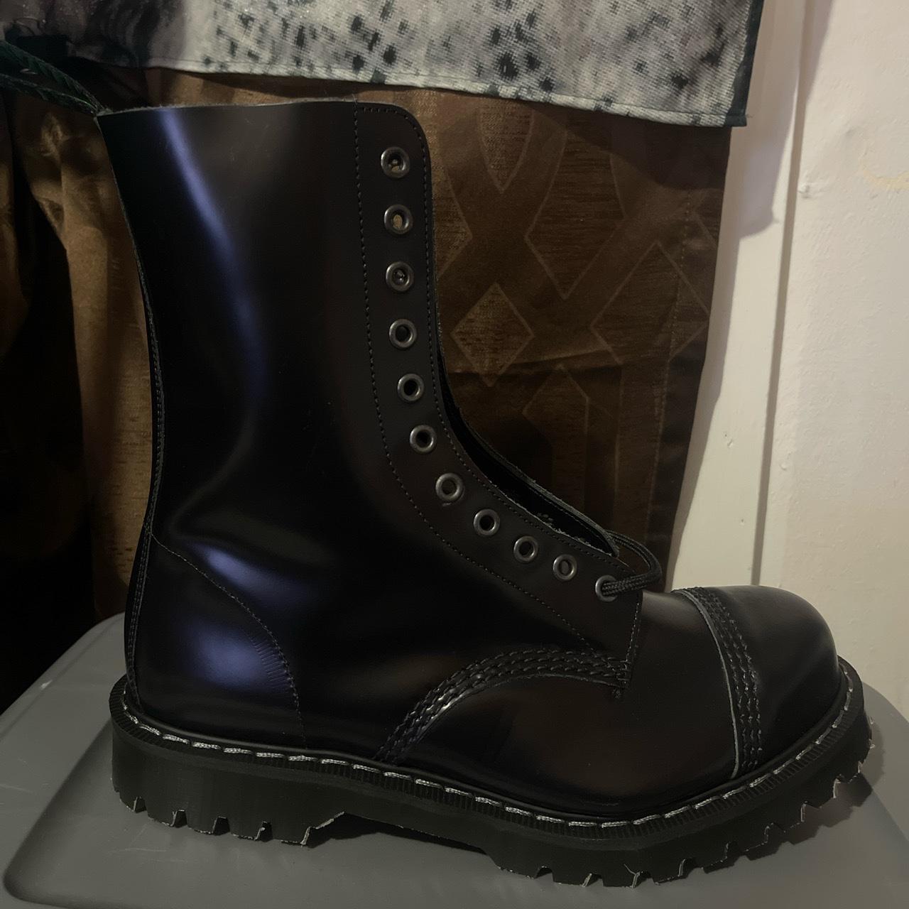 SOLOVAIR BOOTS 11 EYE LACE MENS SIZE 8.5 can also... - Depop