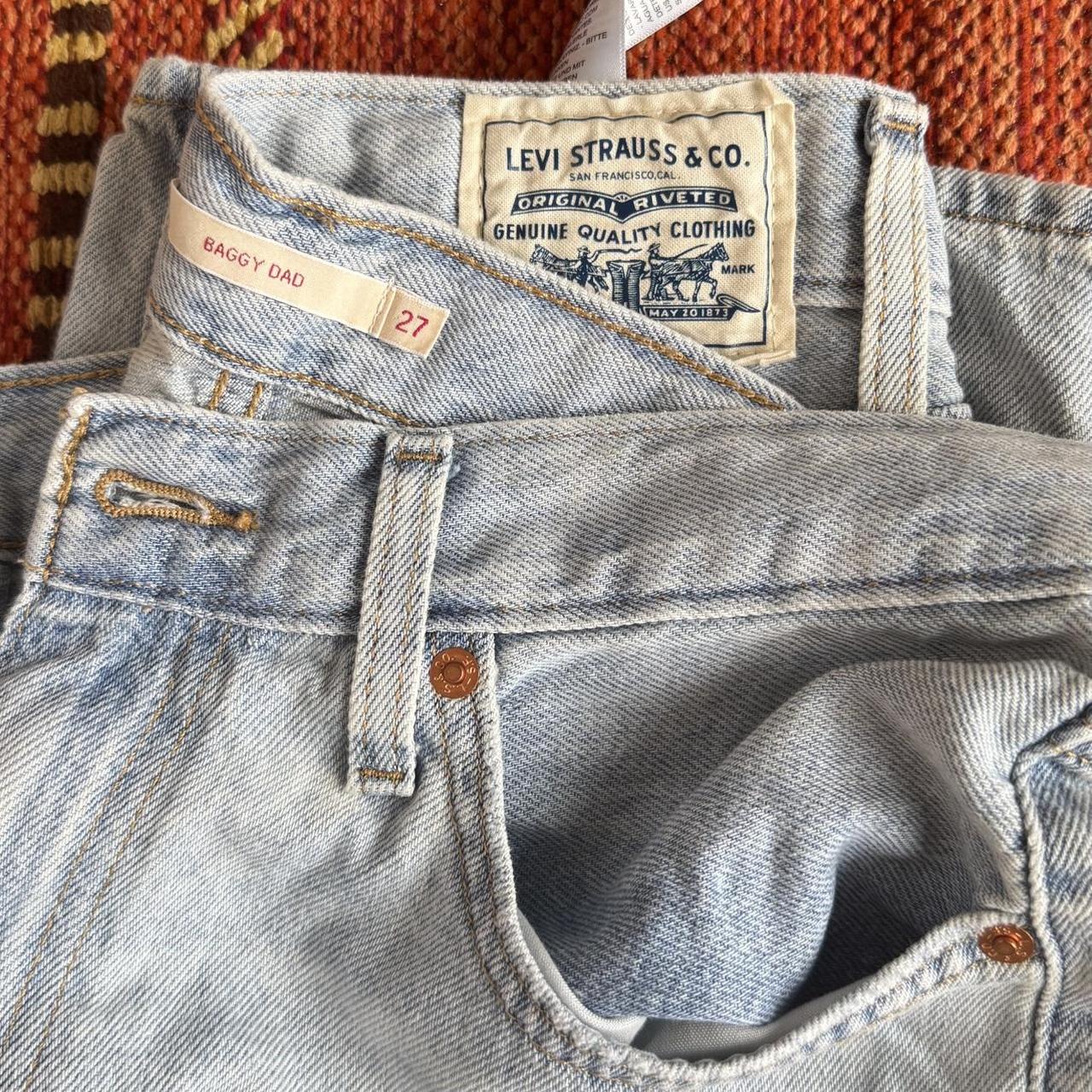 Levi's Women's Jeans Blue 28 – Levi's Baggy Dad Performance