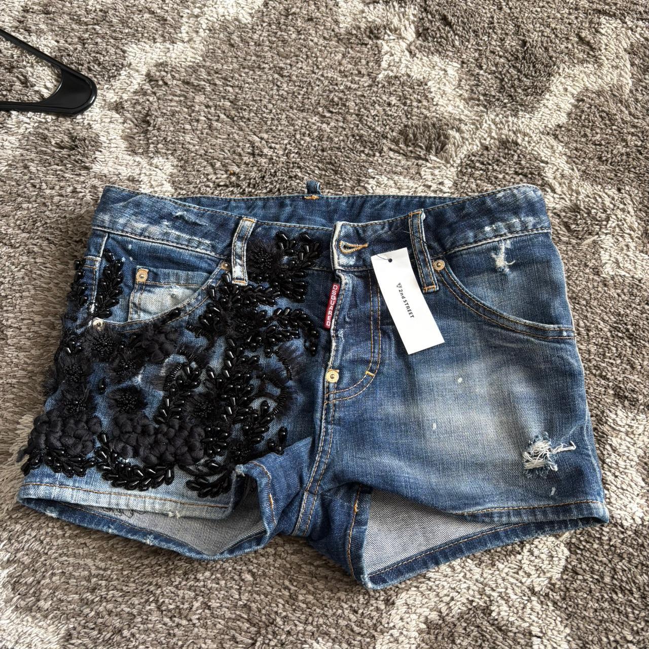 item listed by clairedynese