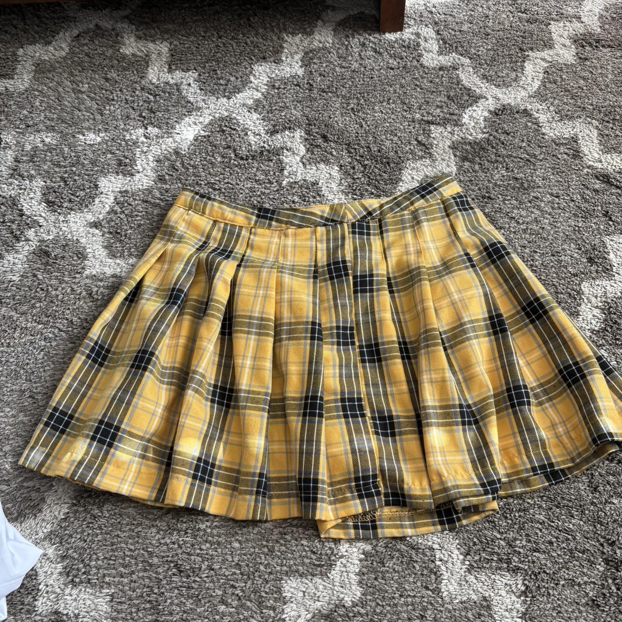 item listed by clairedynese