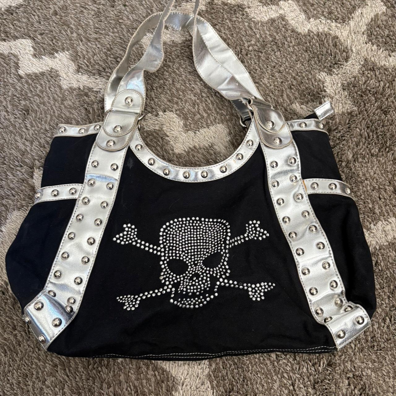 item listed by clairedynese