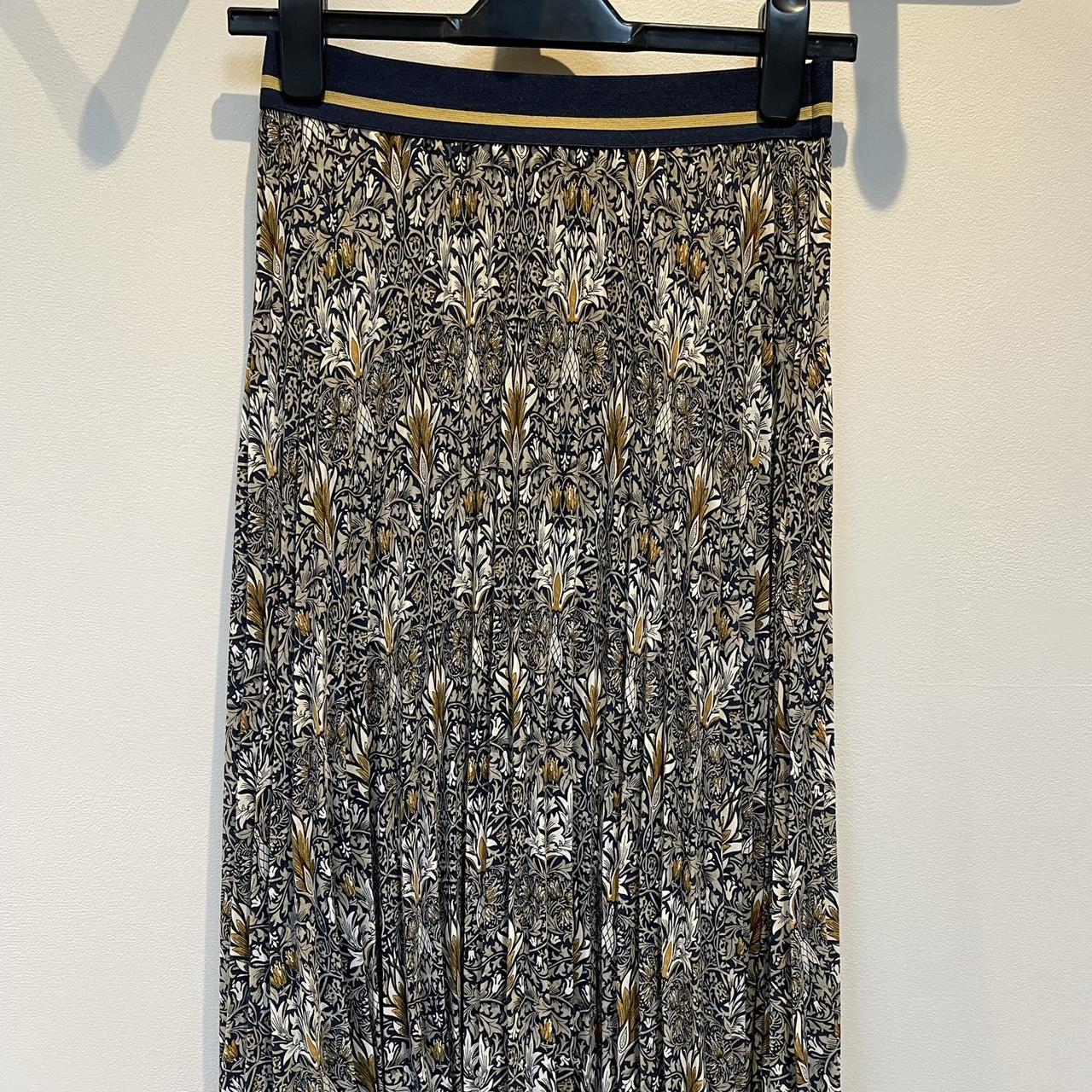 William morris outlet h&m skirt