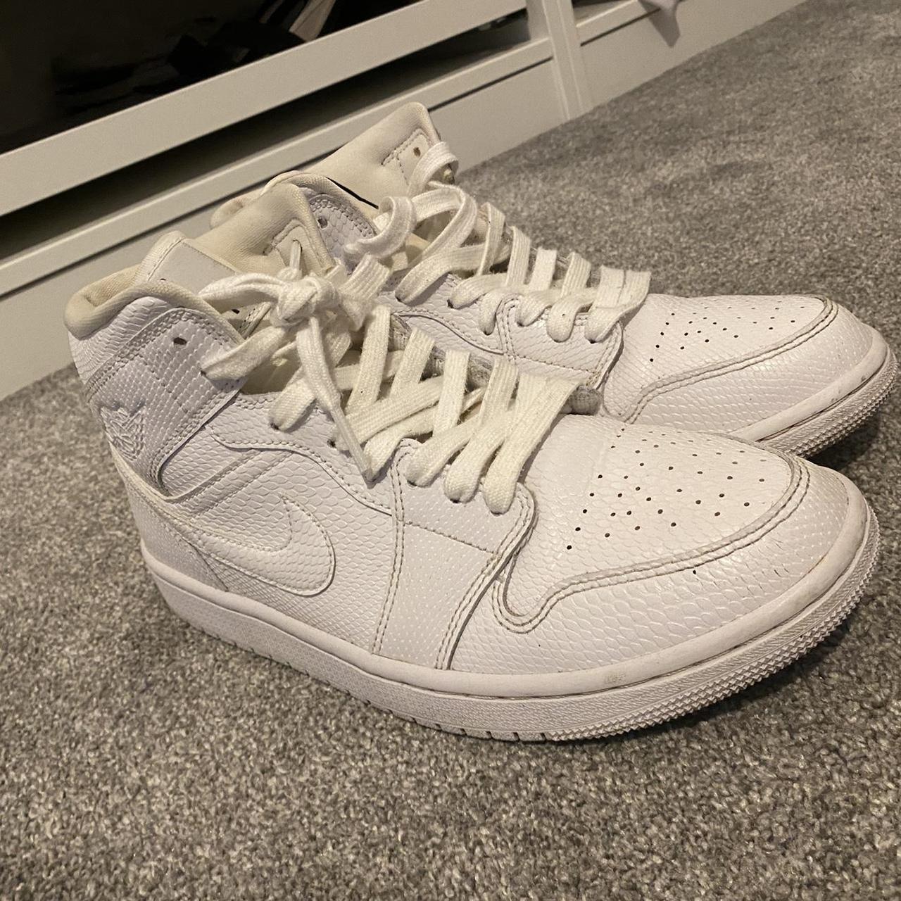 High top white Jordan’s U.K. 6 - Depop