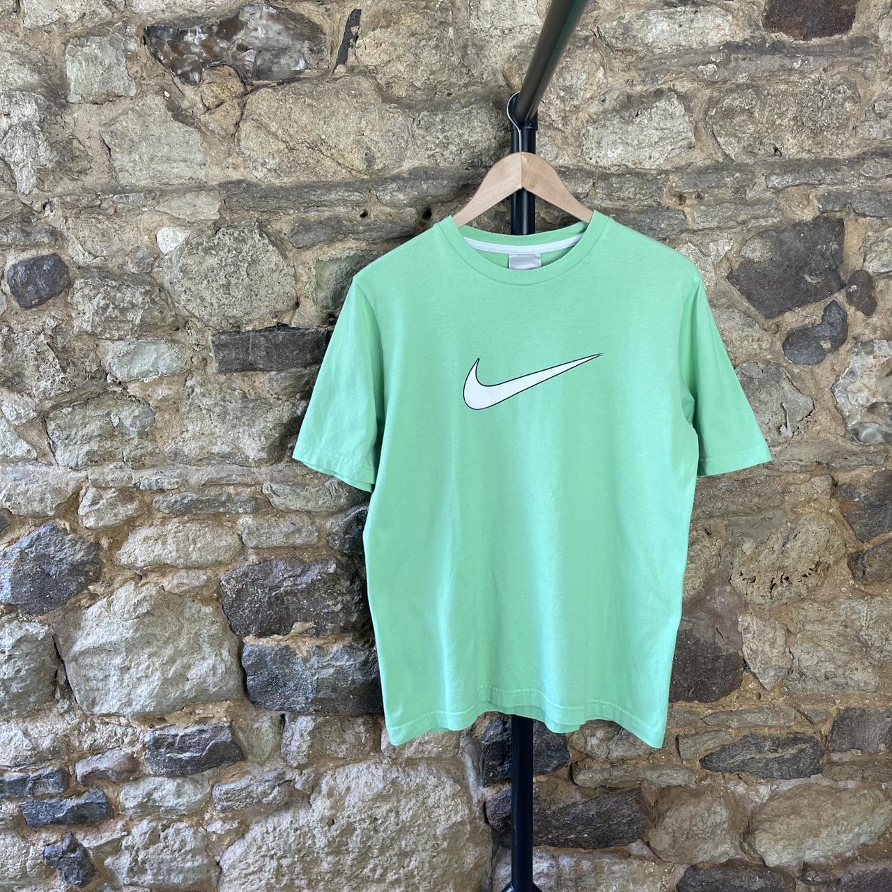 Nike Men's Green Tshirt Depop