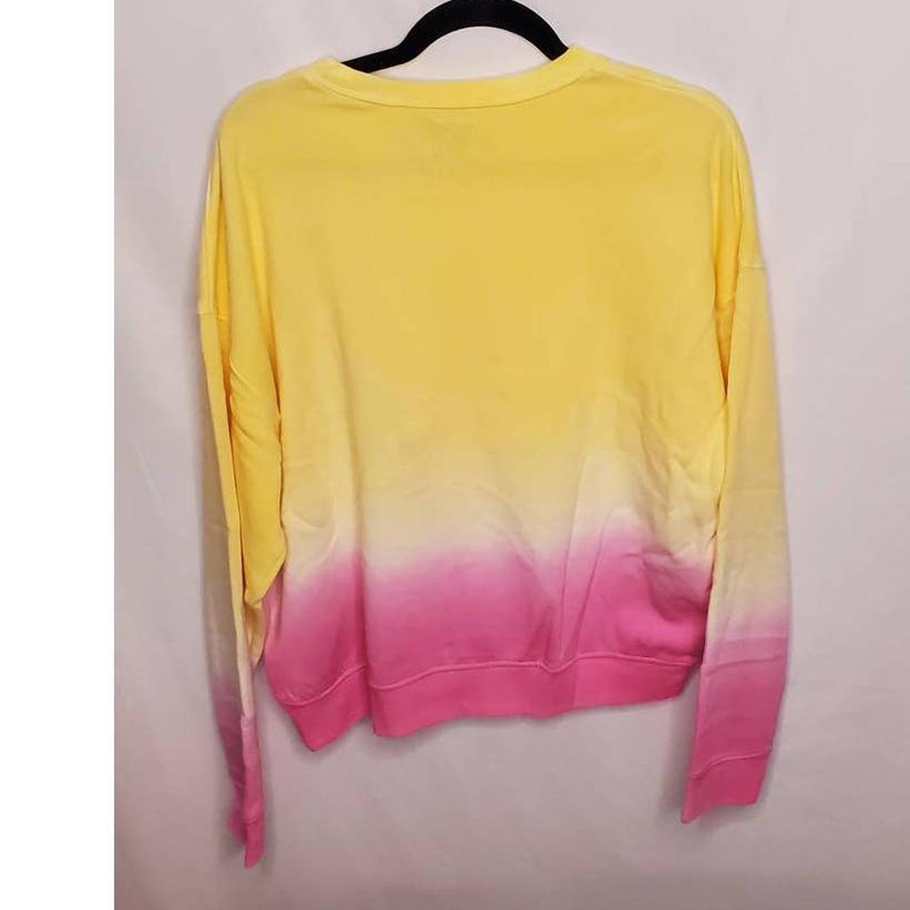 Bandier x WSLY Ecosoft Crewneck Sweatshirt, Electric Ruby, XL : :  Clothing, Shoes & Accessories
