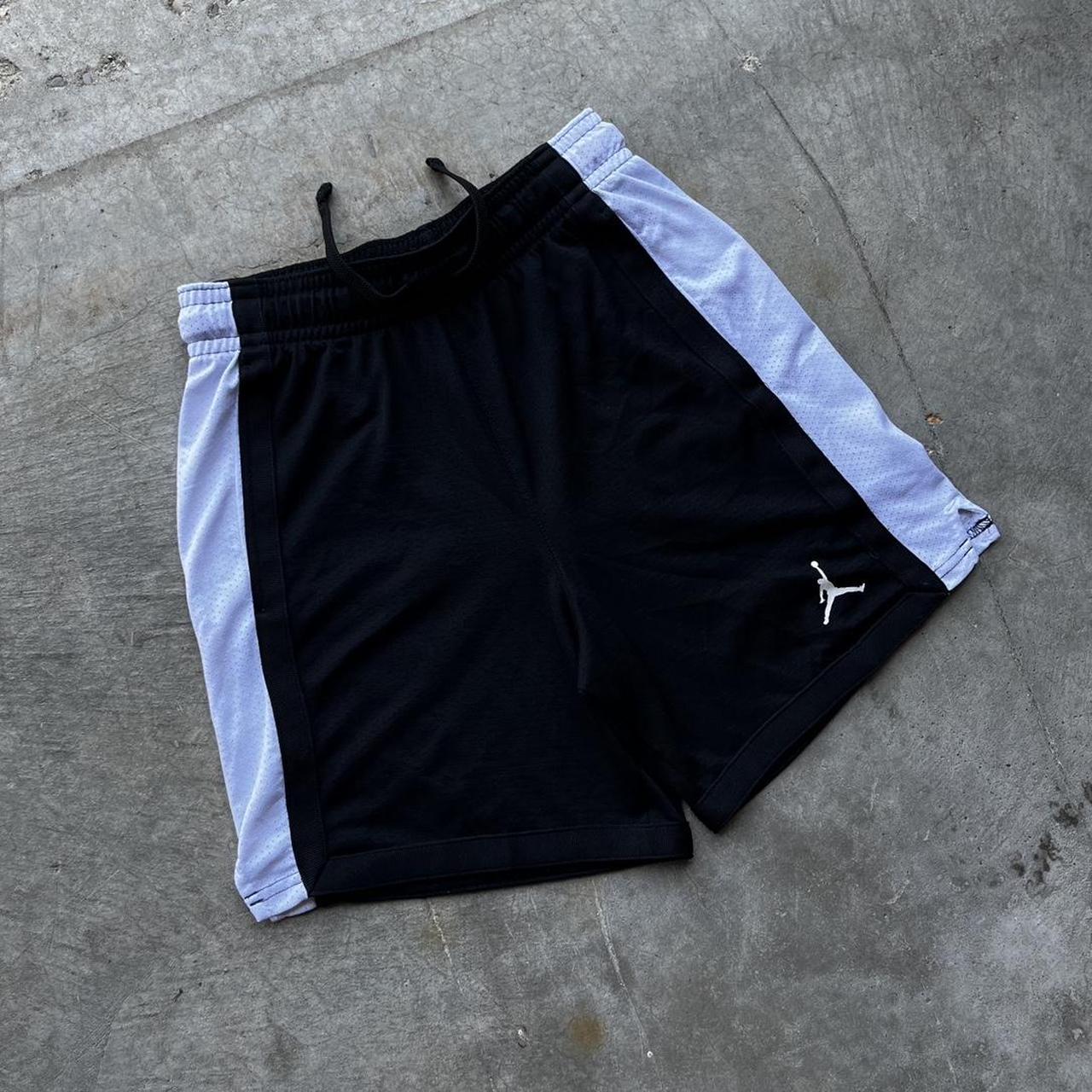 item listed by drewsxlyfe
