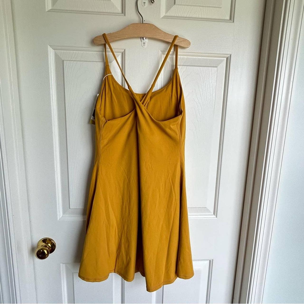 Everyday Cloudful™ Backless 2-in-1 Flare Activity - Depop