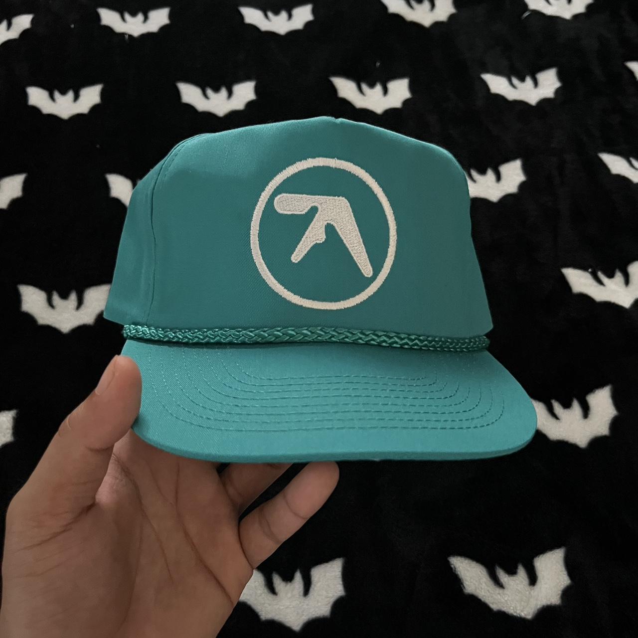 希少00's Aphex Twin キャップ　刺繍ロゴ　ツバ裏緑　デッドストック 希少00's Aphex Twin キャップ 刺繍ロゴ ツバ裏緑 デッドストック 希少