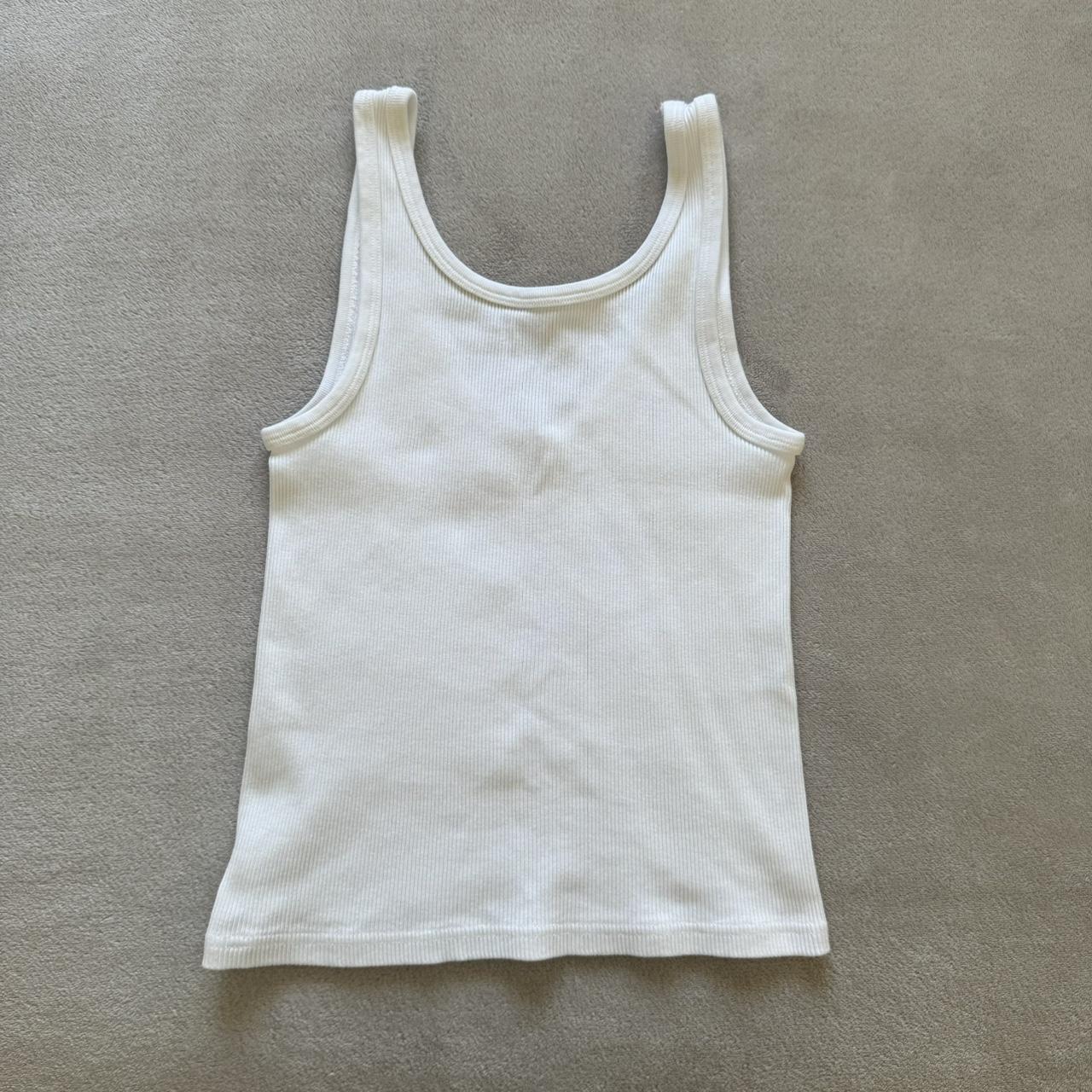 BRANDY MELVILLE ブランディメルビル　ドット Ｖネックタンクトップ BRANDY MELVILLE ブランディメルビル ドット Vネックタンク