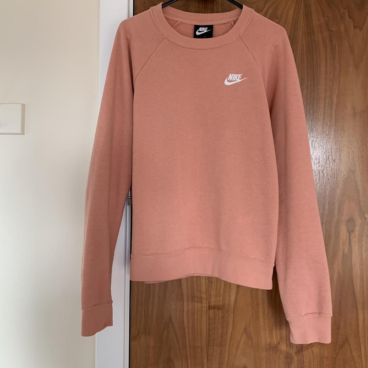 nike salmon sweatshirt