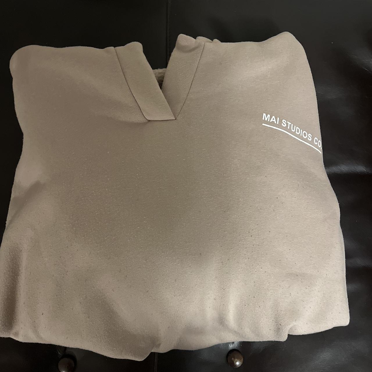 MaiStudiosCo.hoodie. -onlywornonce -great...