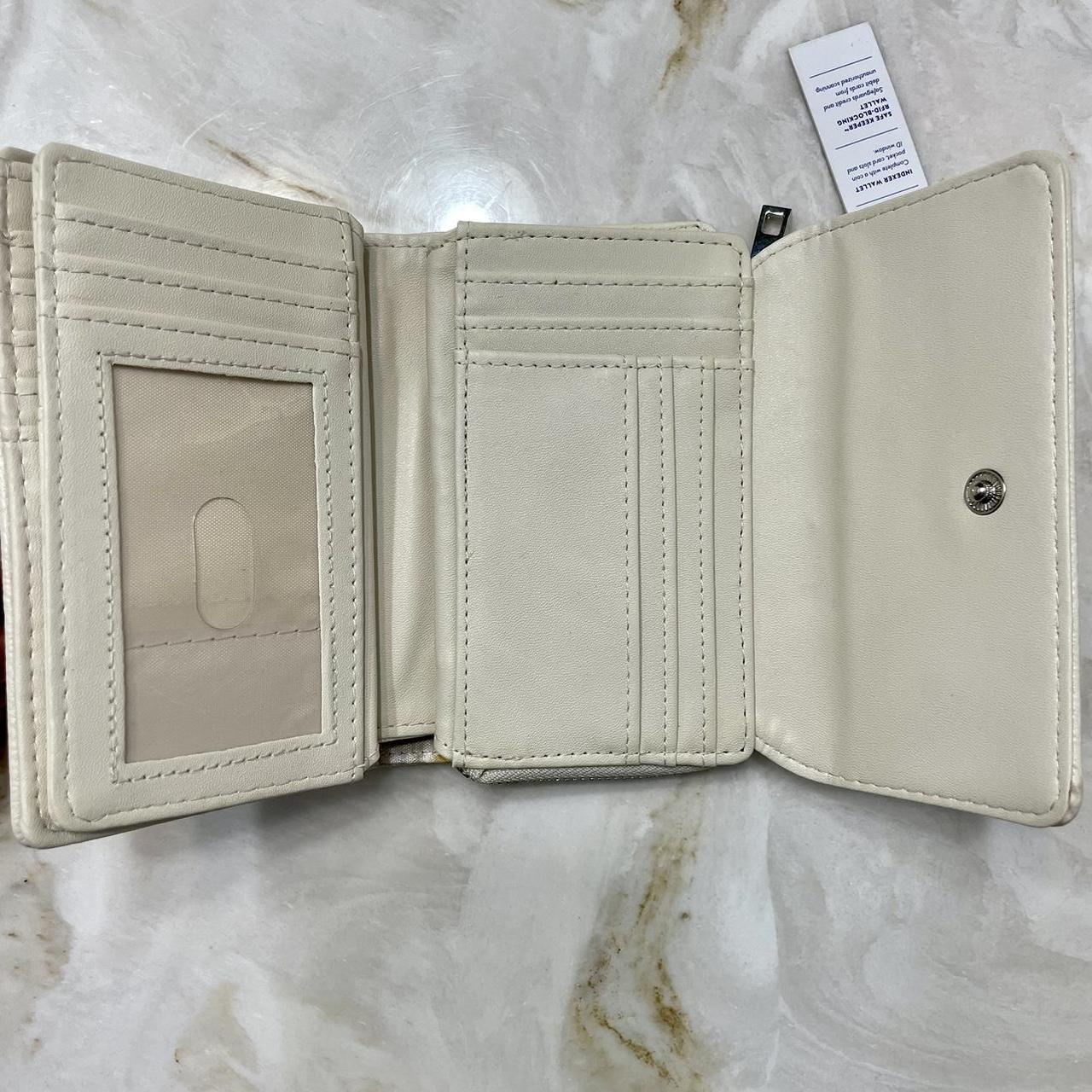 Women's Slim Wallet with Safe Keeper 