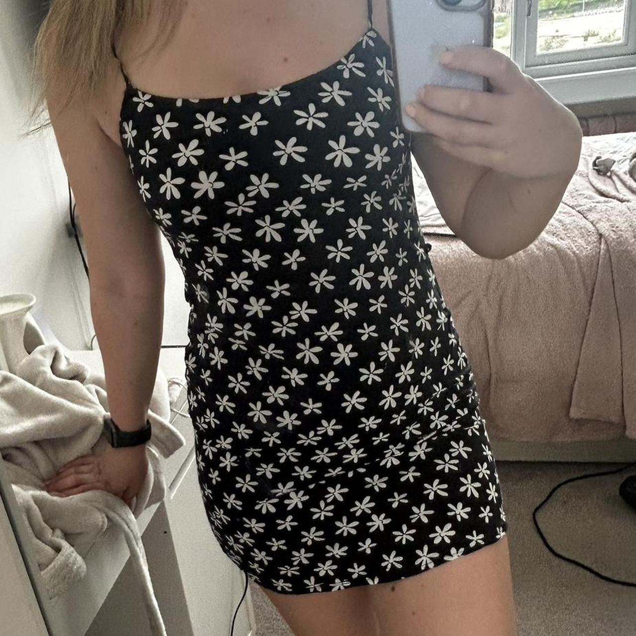 Motel Rocks Daisy Slip Dress Size 8 Depop