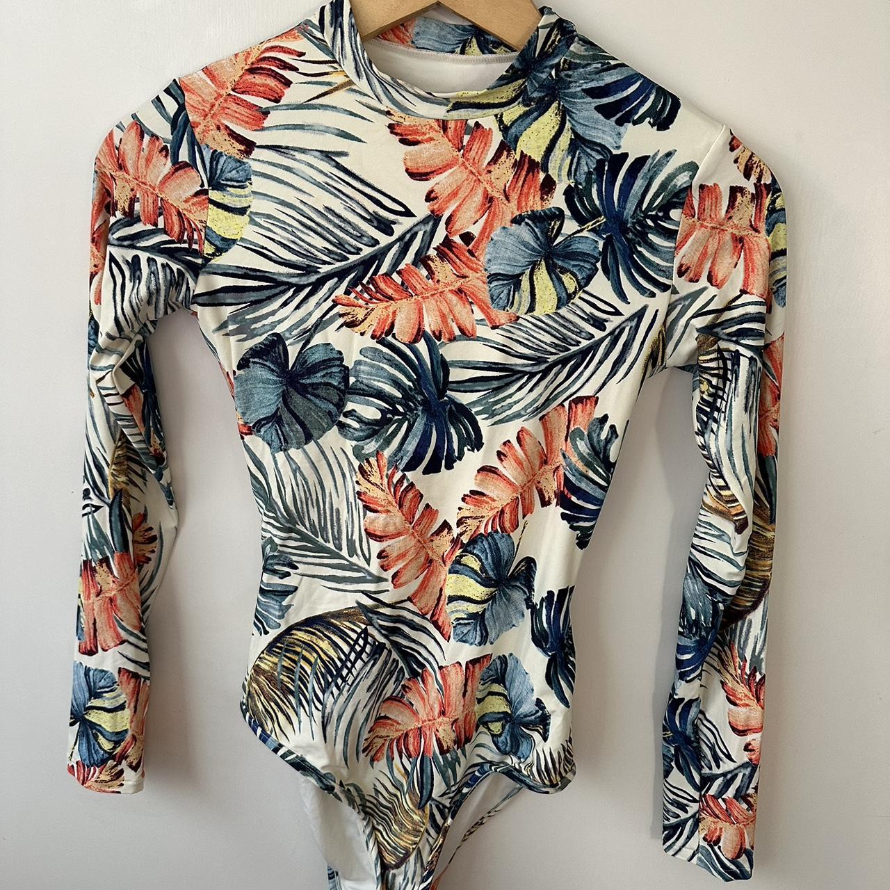 RP 129,99$ Rip Curl flower rashie Size AU 10 - Depop