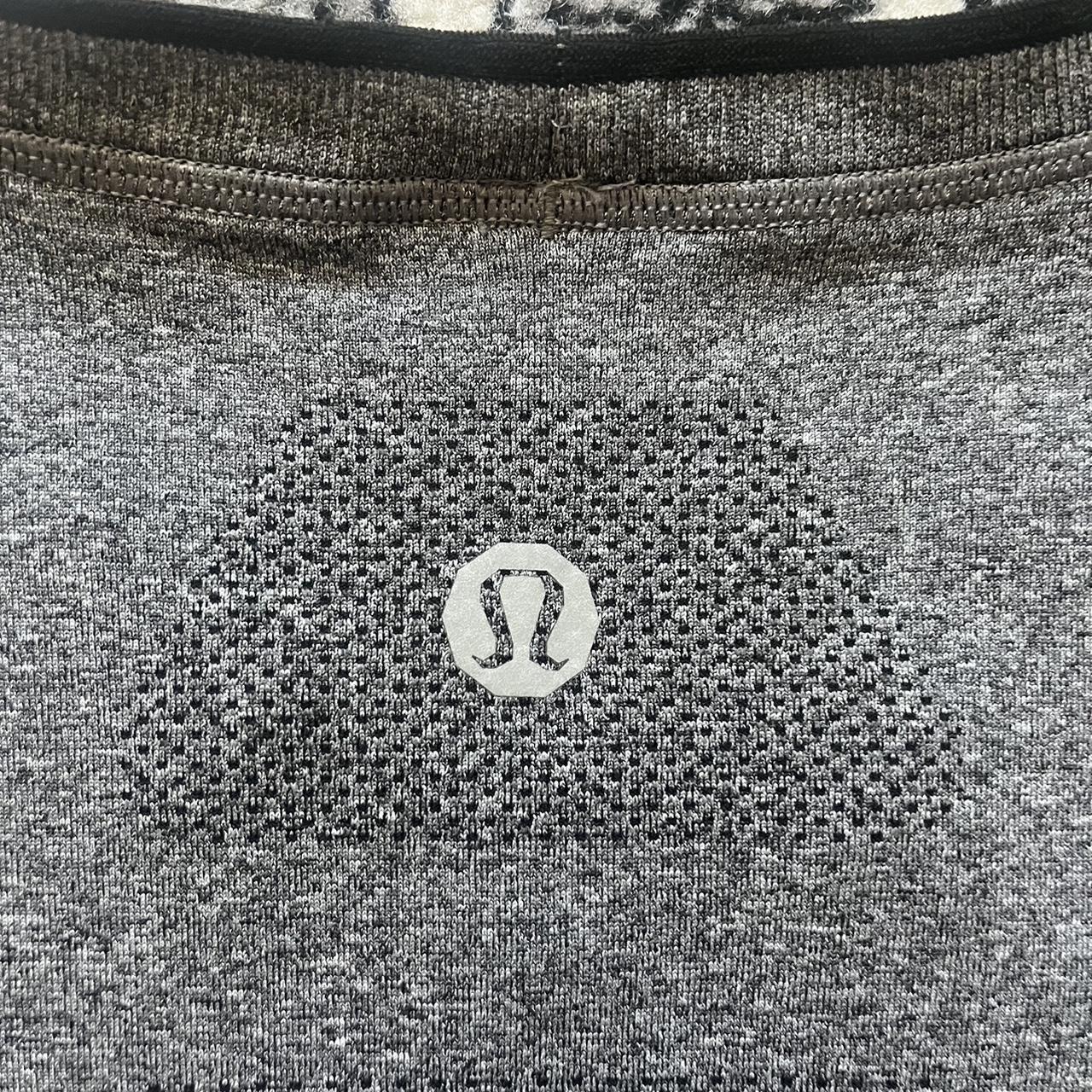 Lululemon Men's Grey T-shirt | Depop