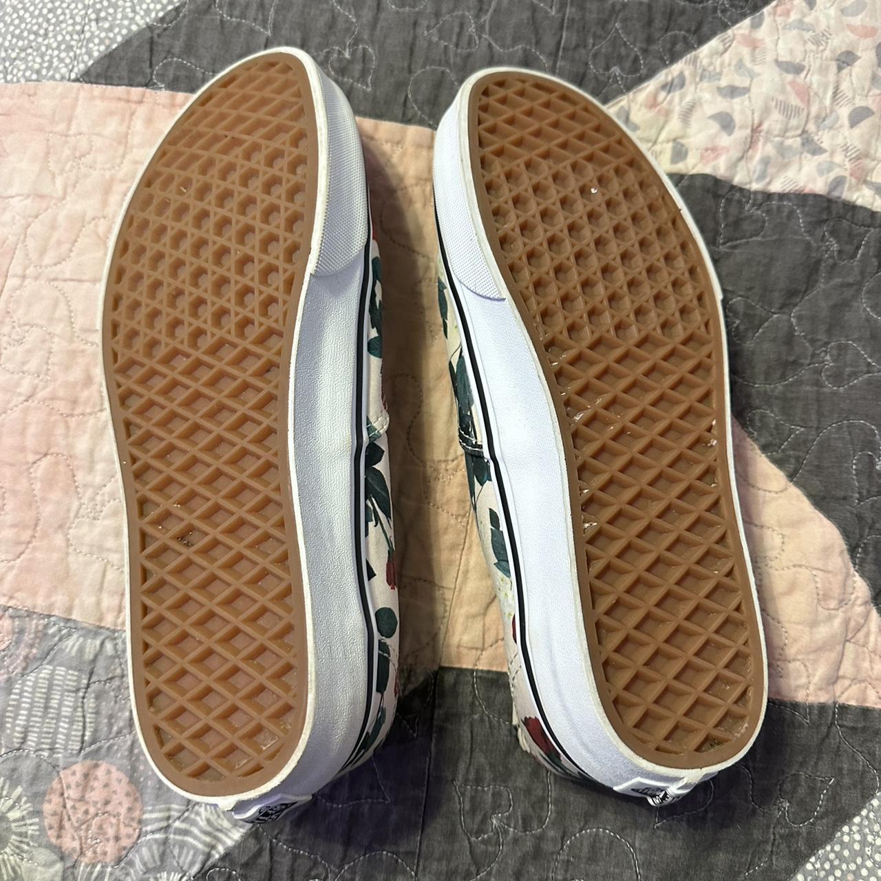 woman’s vans needs cleaned so price is cheap bought... - Depop