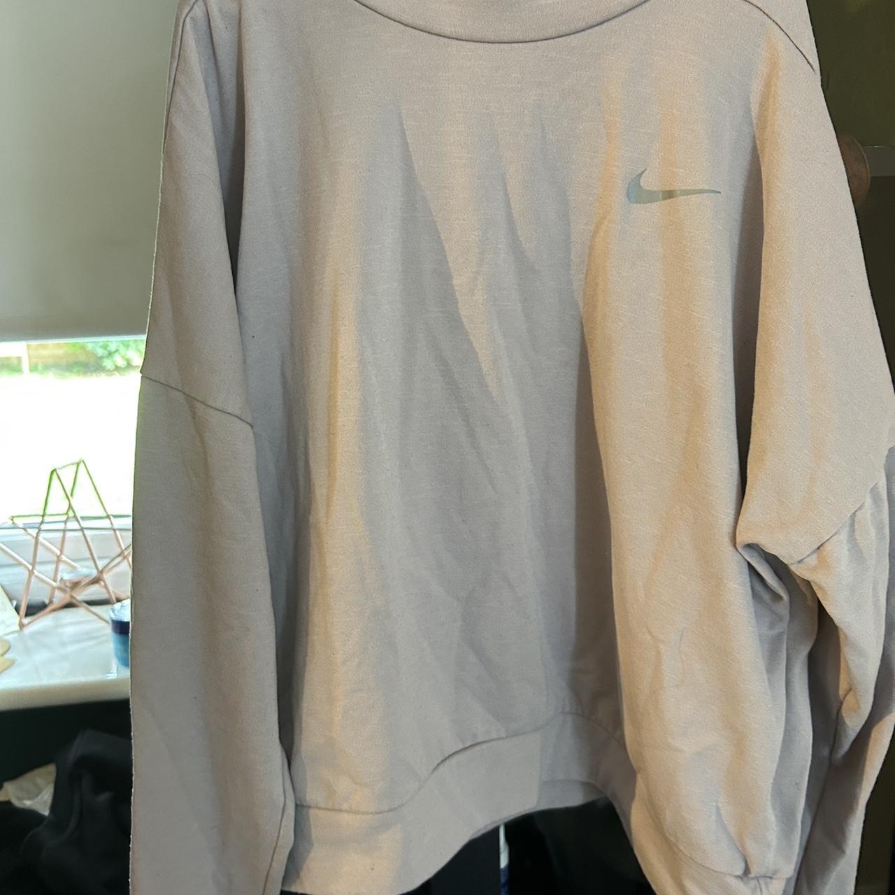 Nike running jumper with thumb holes - Depop