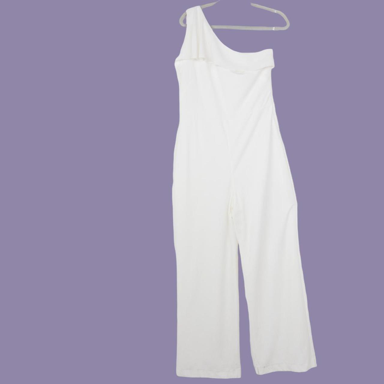 One shoulder ruffle jumpsuit ( white )