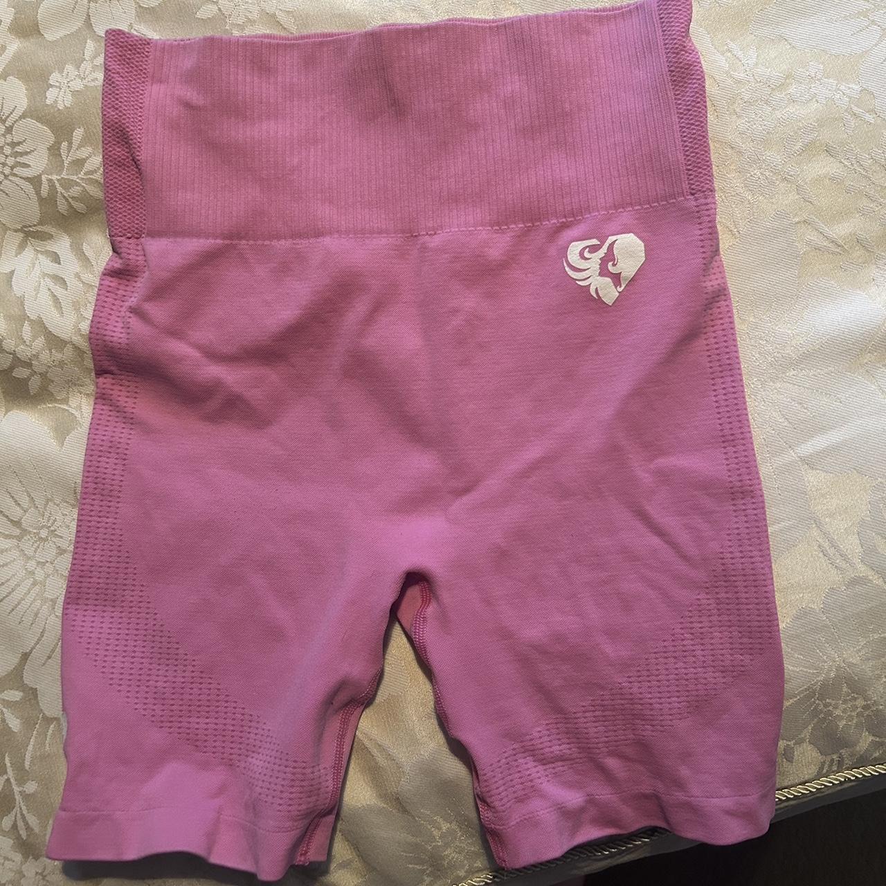 AUROLA gym shorts pink size Medium (shorts do have - Depop