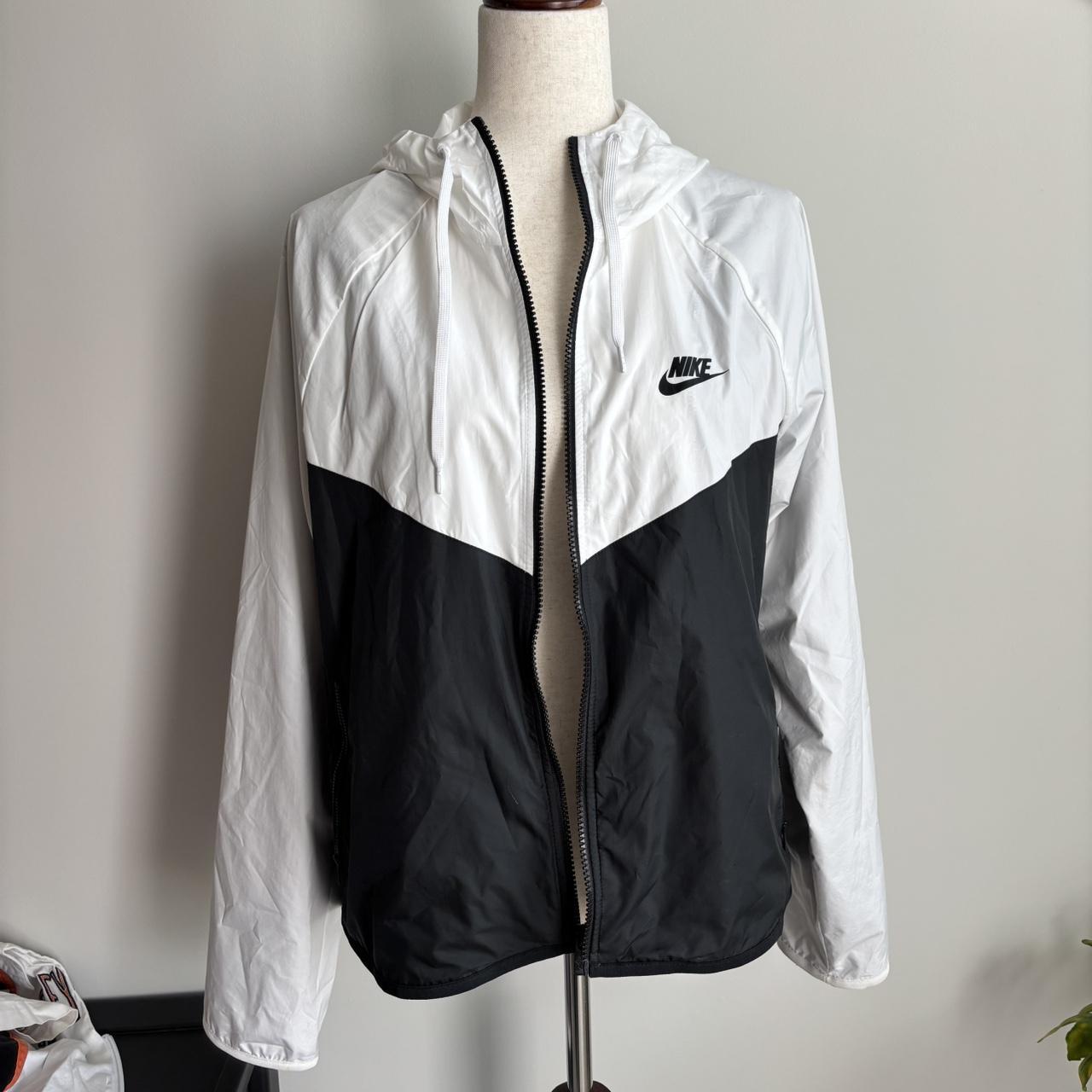 Nike Women's Windbreaker Jacket White/Black M – Black and