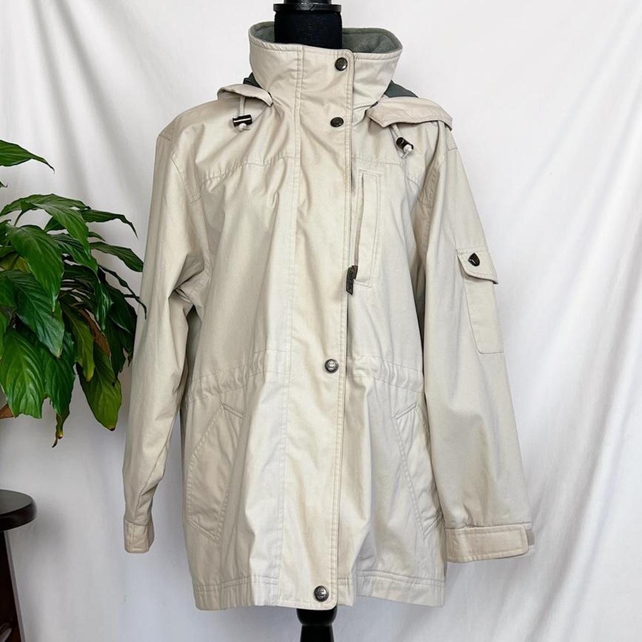 Women's Cream and Green Jacket | Depop