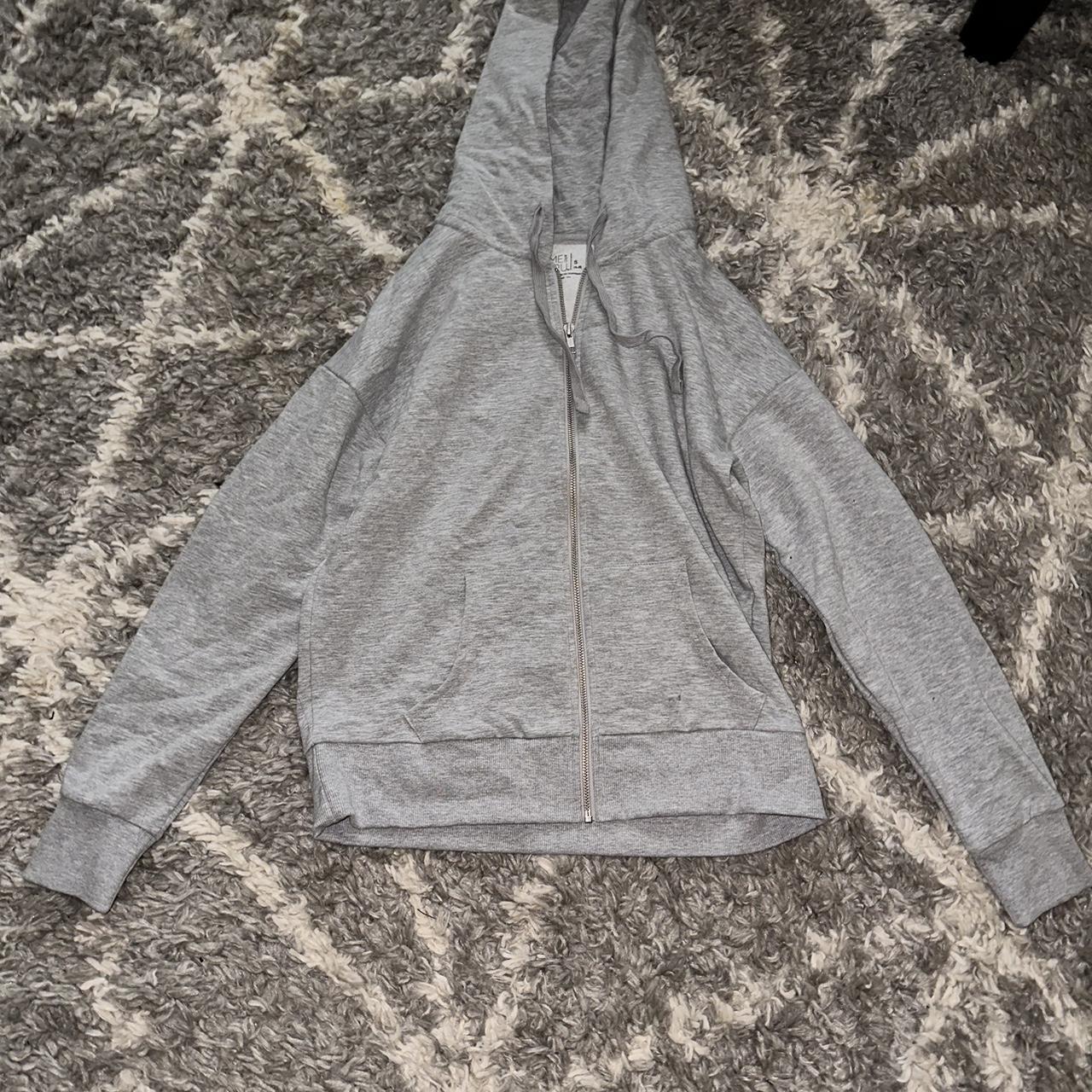 Time and Tru Women's Grey Hoodie | Depop