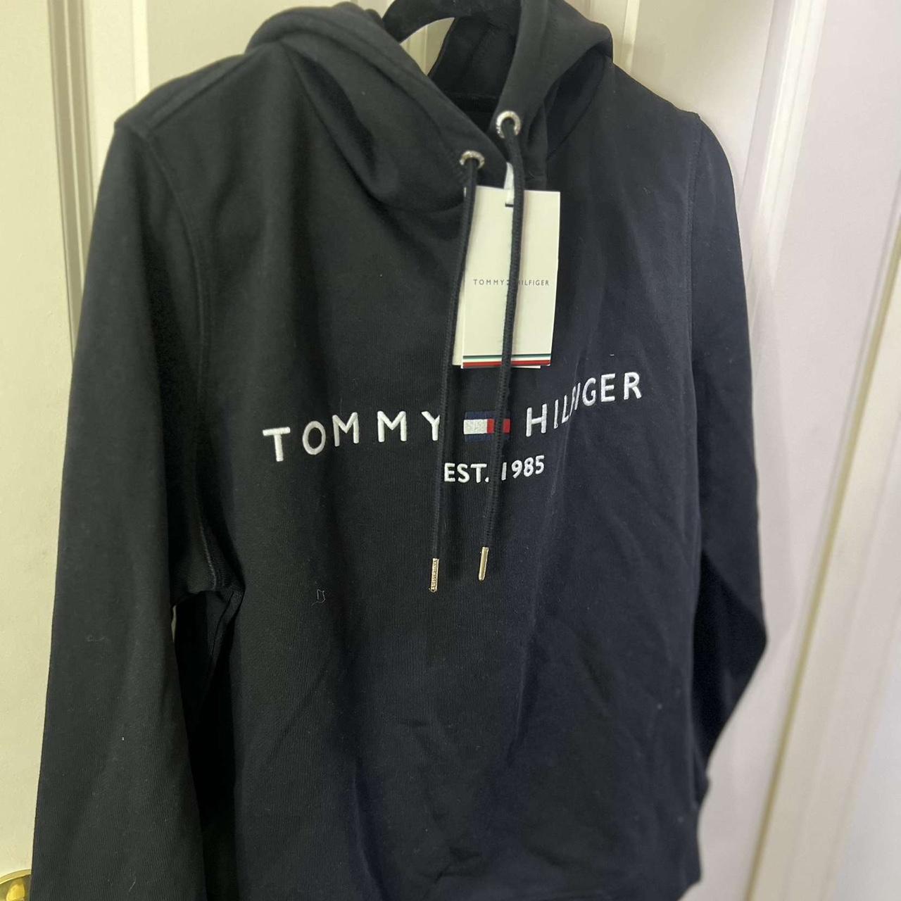Tommy hilfiger hoodie brand new with tags Size small - Depop