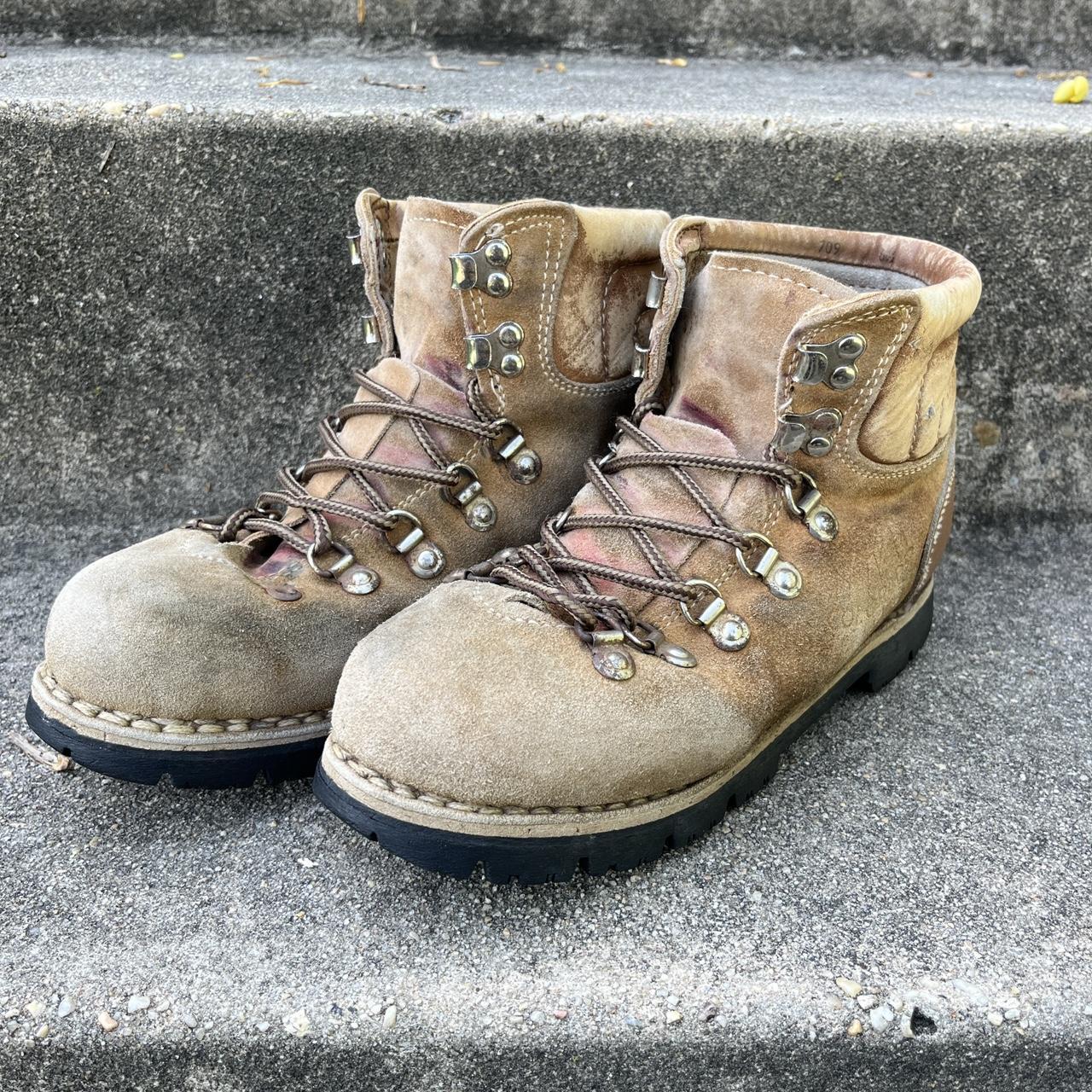 Vintage vibram outlet boots