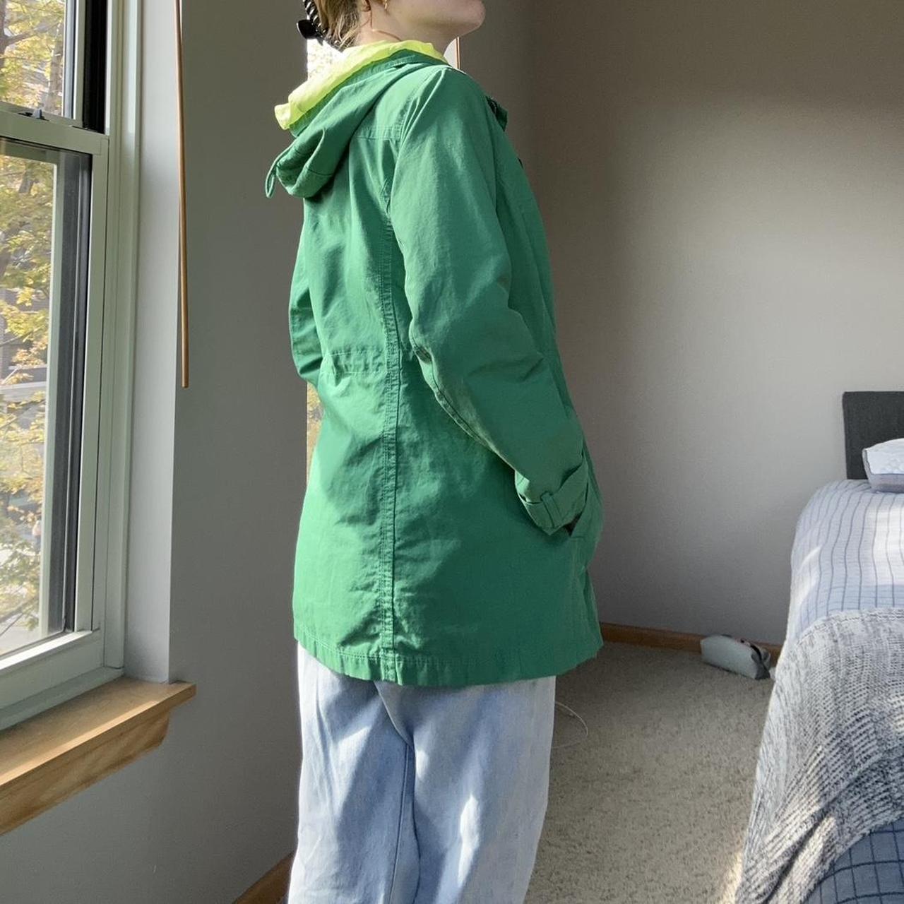 Eddie Bauer Light Jacket/ Rain Coat Such a cute... Depop