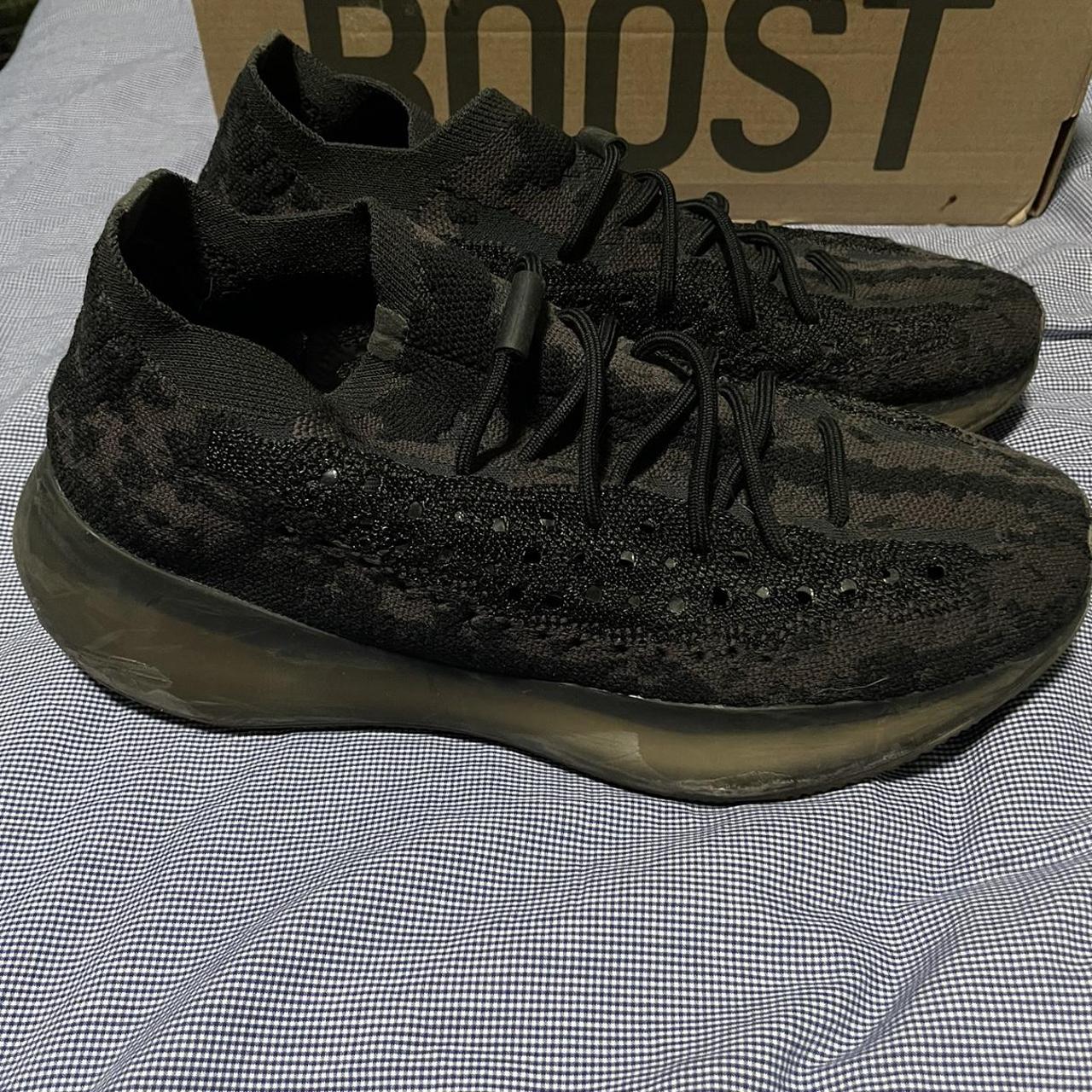 mens black yeezy trainers