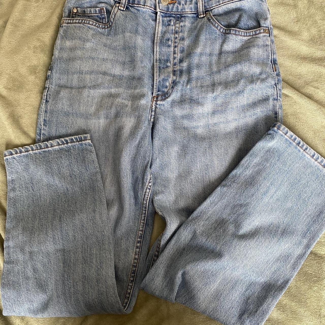 H&m mom jeans Straight leg style - Depop