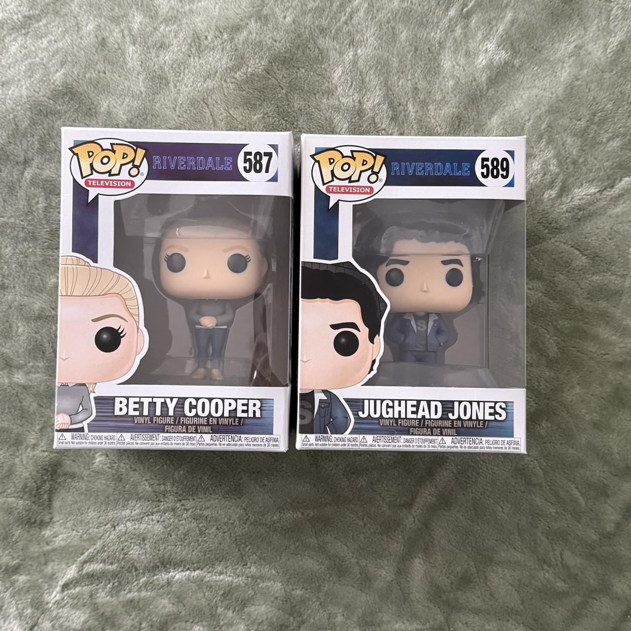 item listed by stella_a