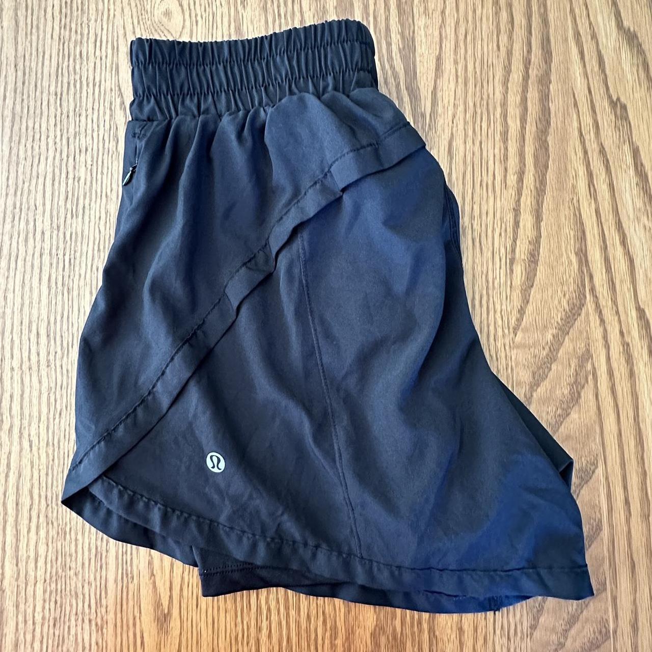 Fake lululemon shorts size 8 - Depop