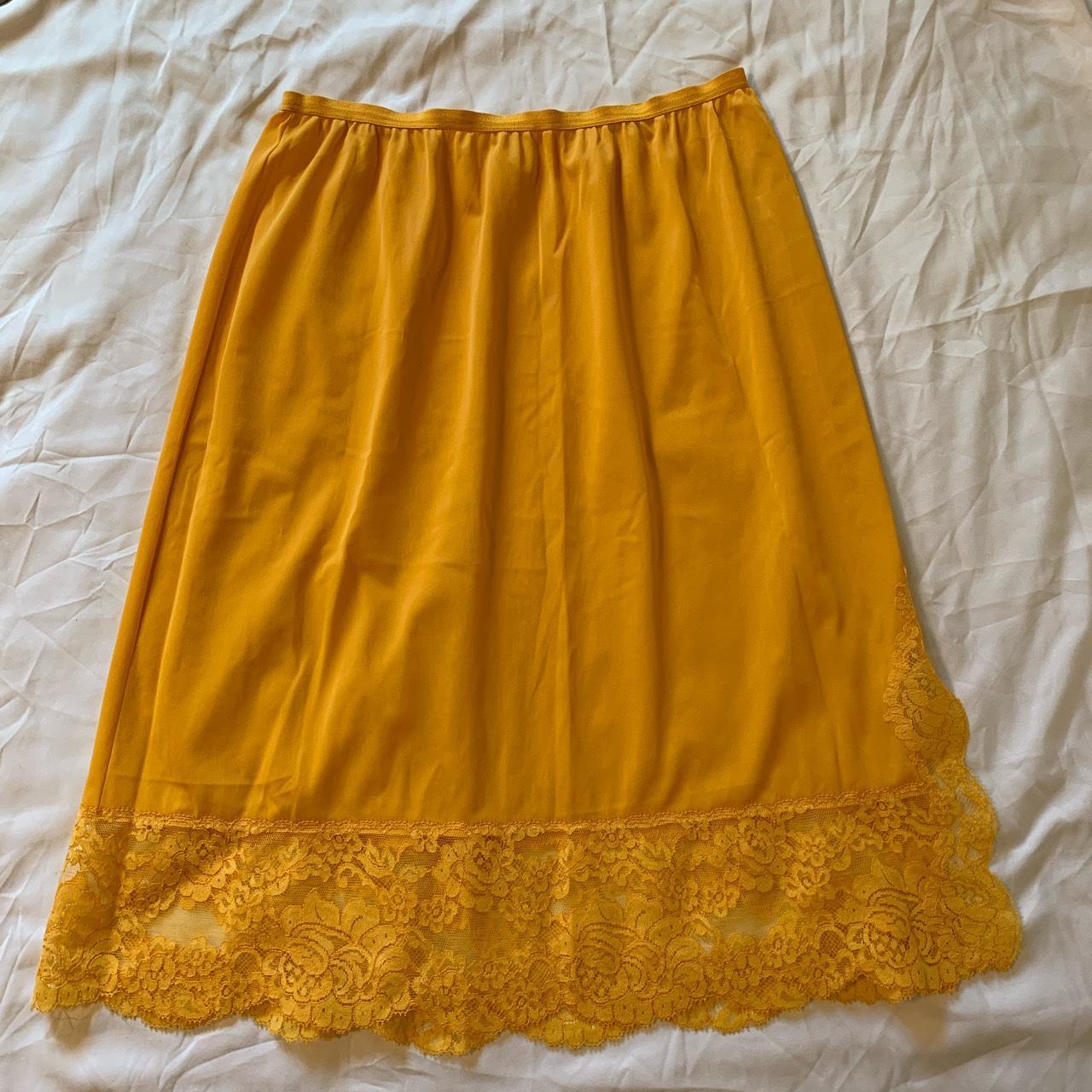 VINTAGE YELLOW MID SLIP SKIRT Size M Amazing... - Depop