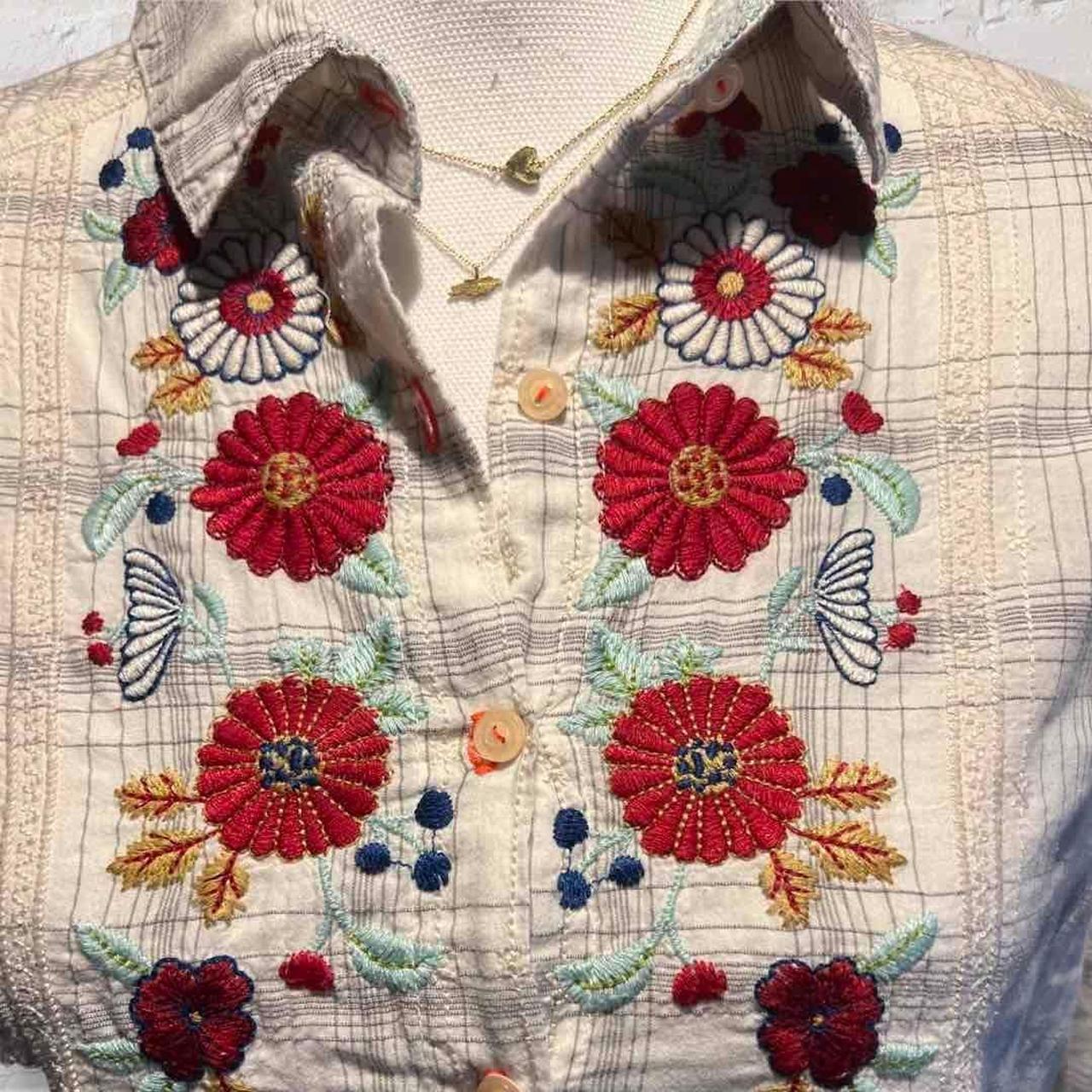 Johnny Was J3 Workshop Embroidered hotsell 3/4 Sleeve Tunic Blouse Size Medium