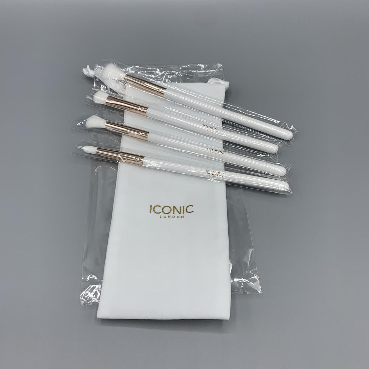 Iconic London White Tools-and-brushes