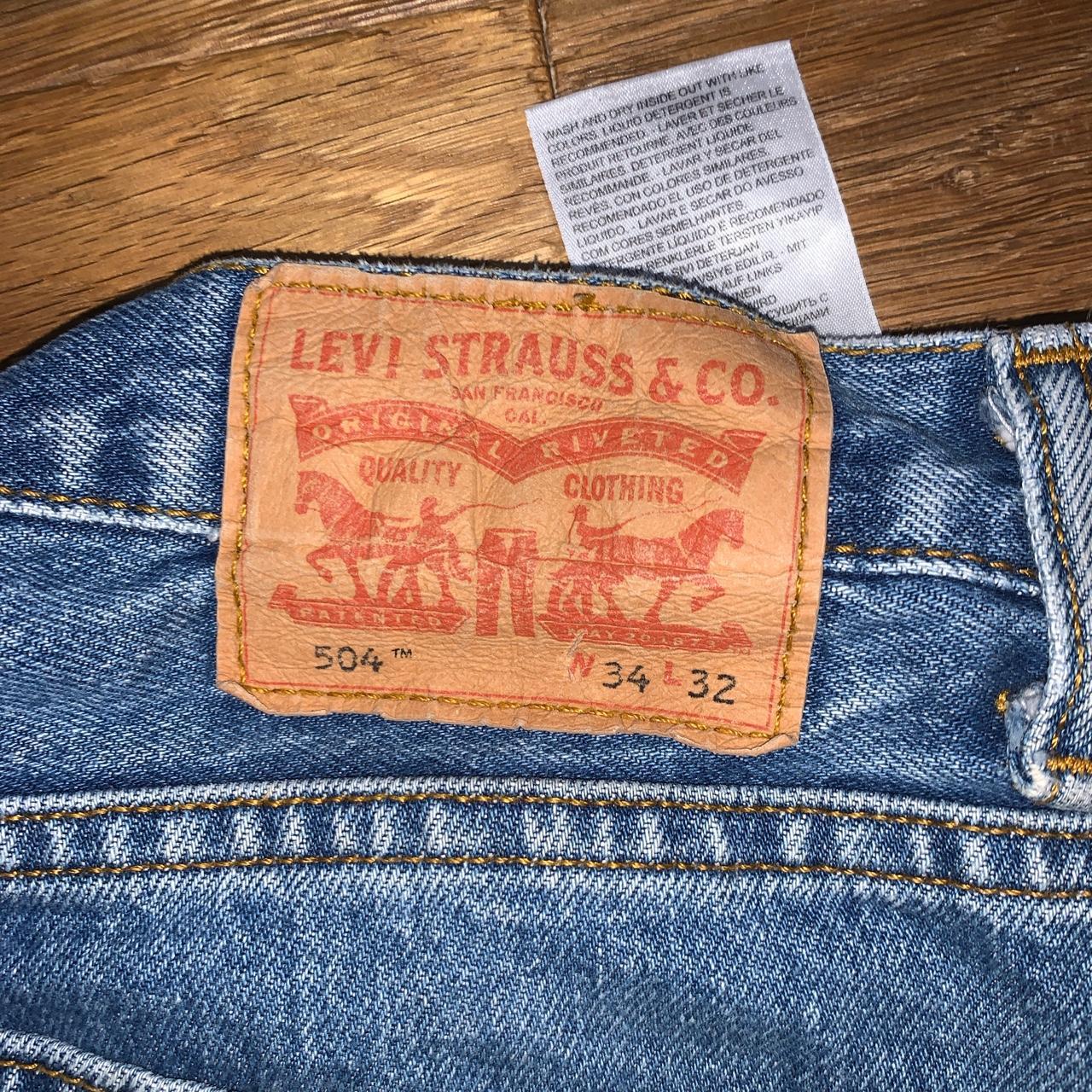 Large Levi jeans - Depop