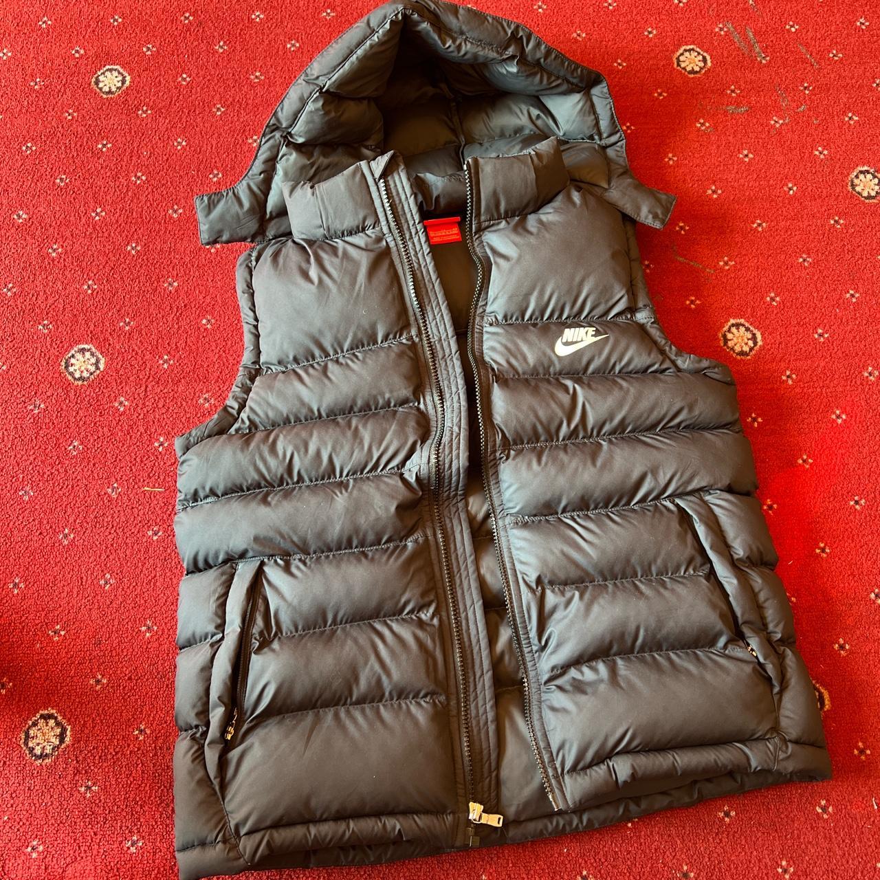 mens nike gilet body warmer
