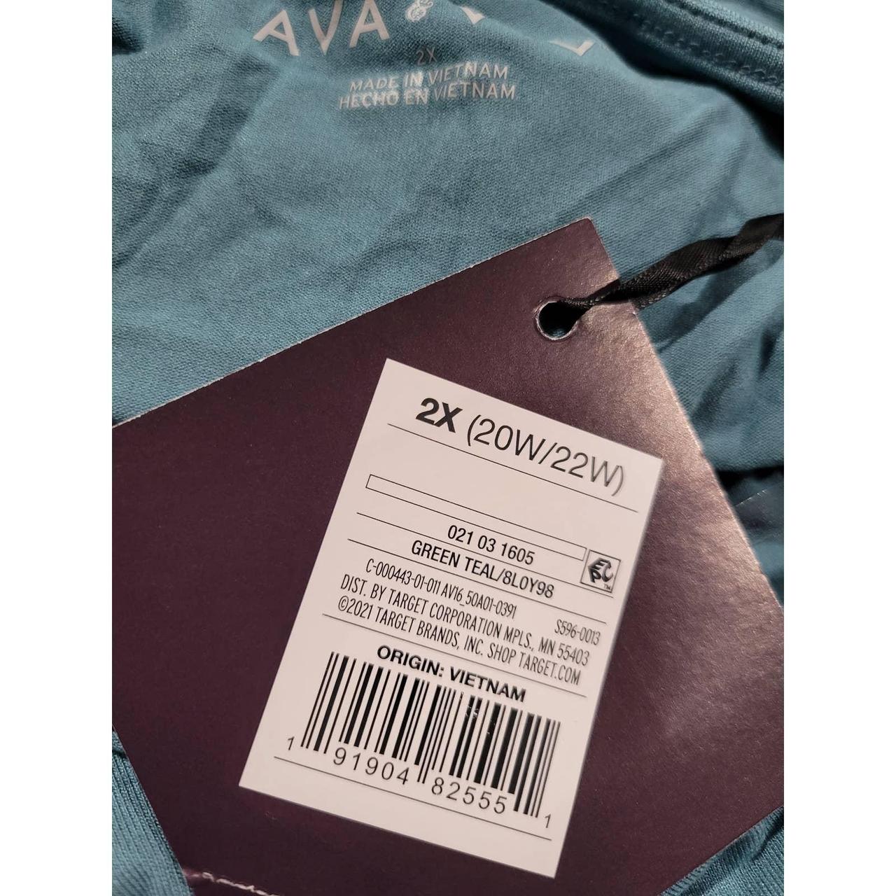 Ava & Viv Women's Plus Size ruched front long sleeve - Depop