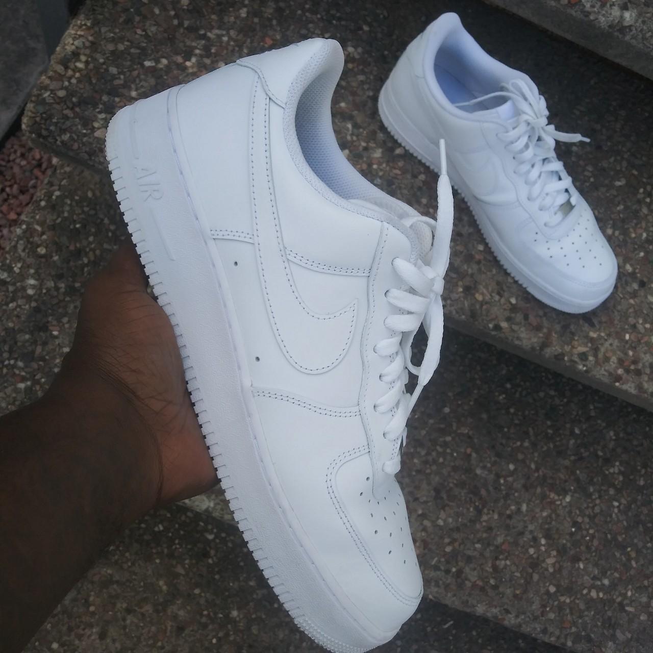 nike-men-s-white-trainers-depop