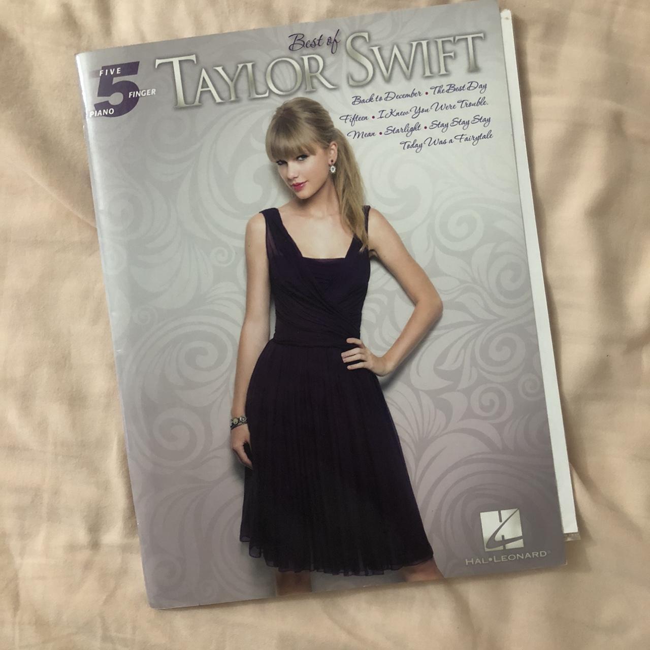 taylor swift easy piano book self titled/fearless Depop