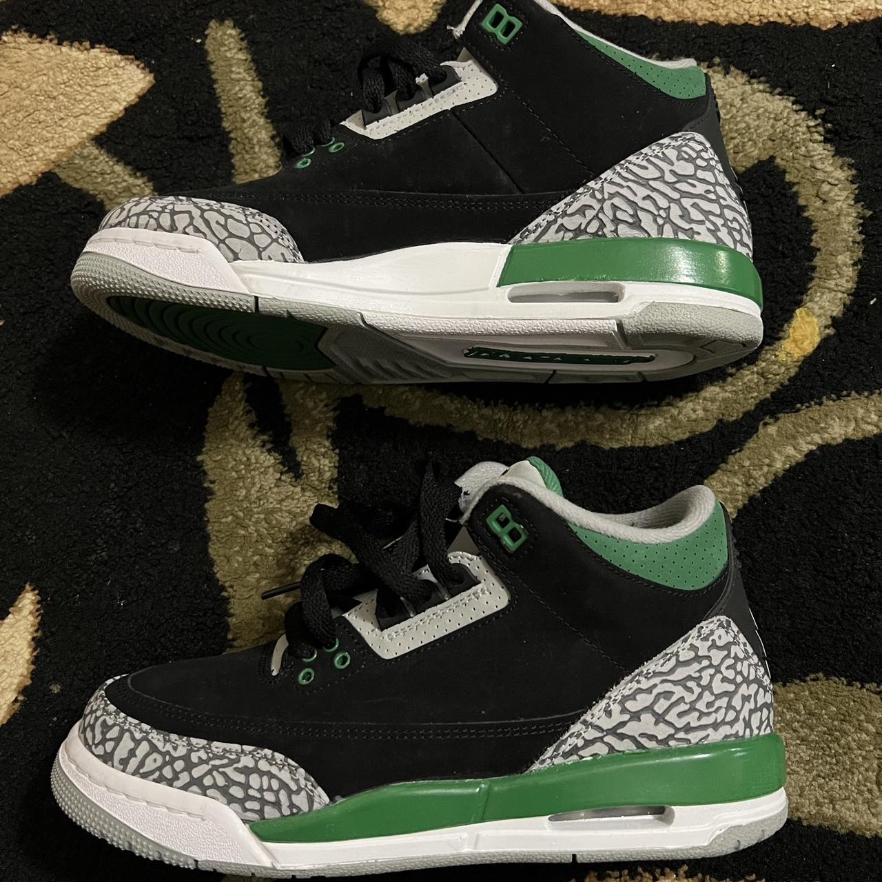 Jordan 3 pine green size 7 in youth and men (8.5 in... Depop