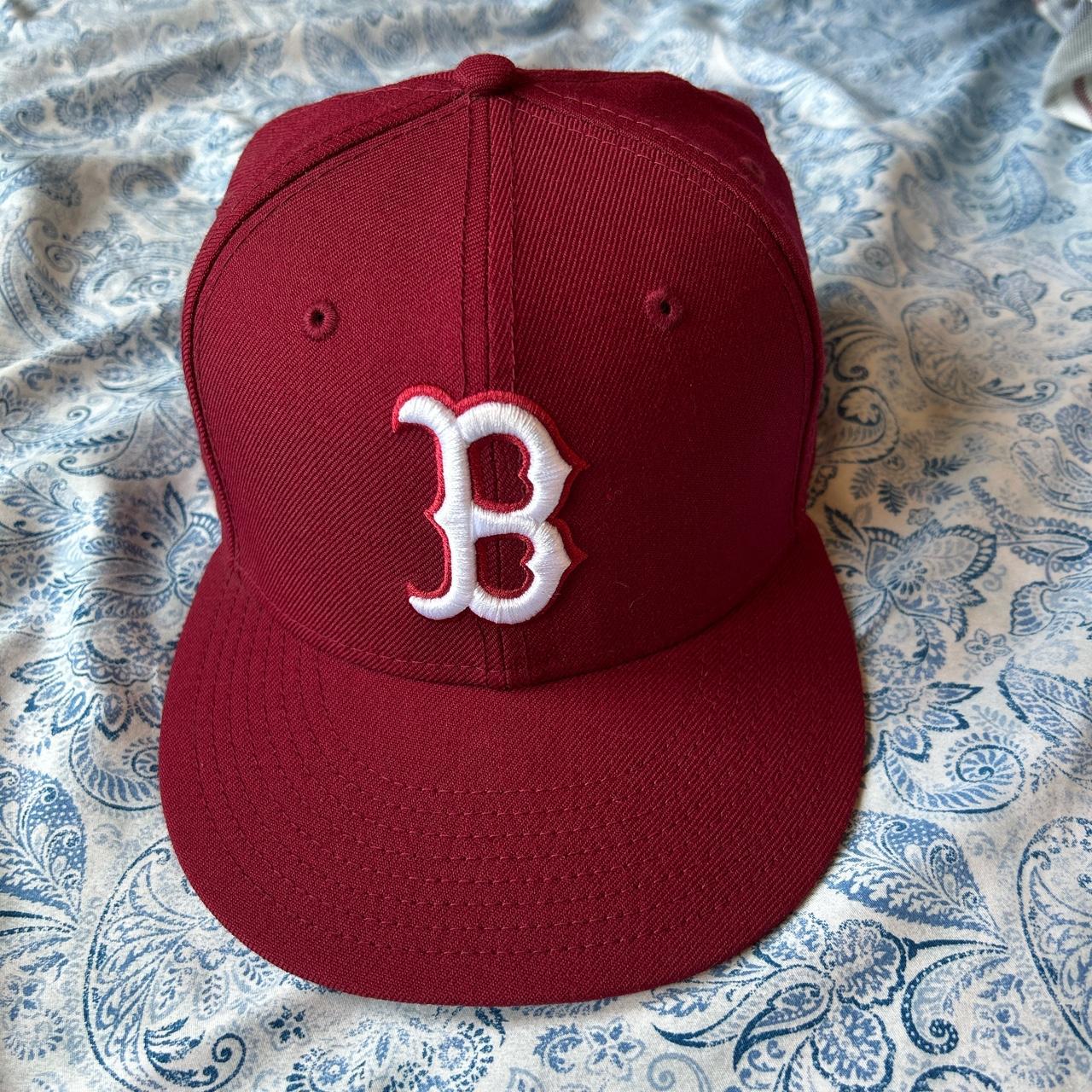 Boston Red Sox maroon/burgundy fitted hat. Size 7