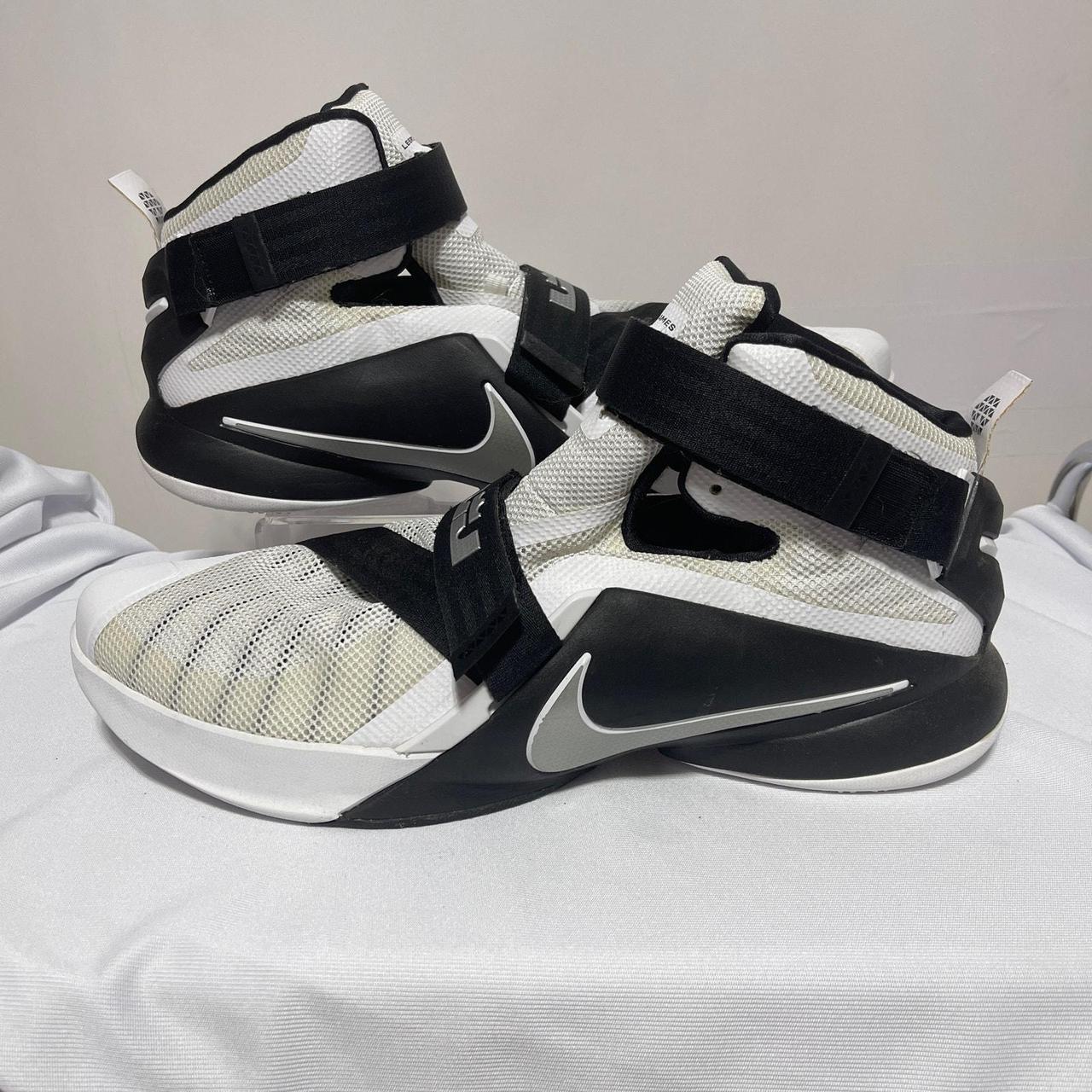 Lebron soldier 9 black and white online