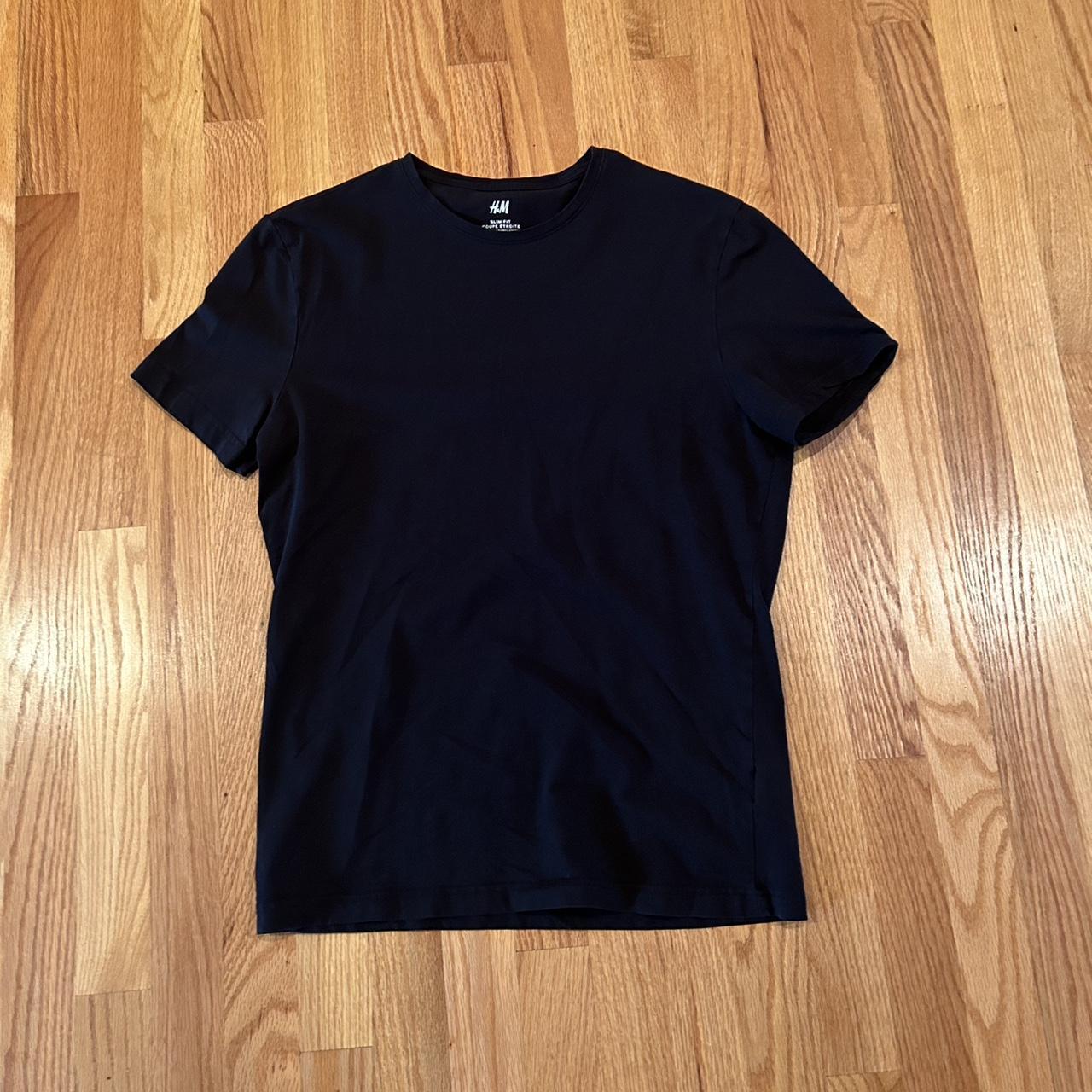 Black H&M stretchy slim fit t-shirt. Men’s medium.... - Depop