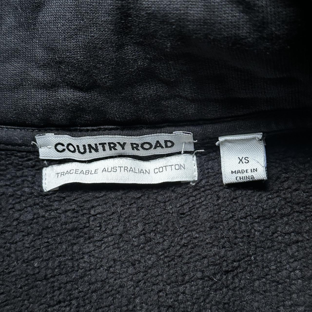 Country Road Women's Black Sweatshirt | Depop