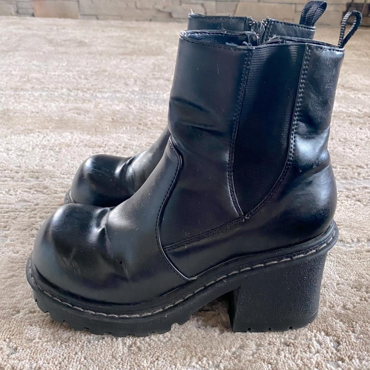 No Boundaries Women's Black Boots | Depop