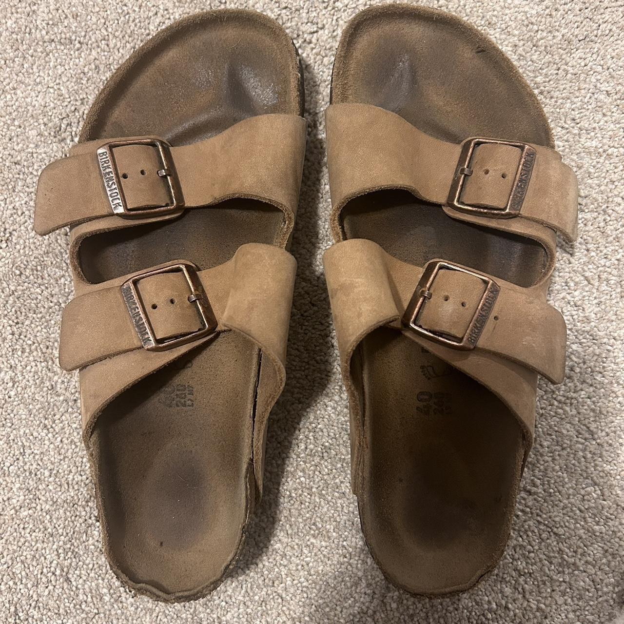 Tan Birkenstocks sparx Pretty worn