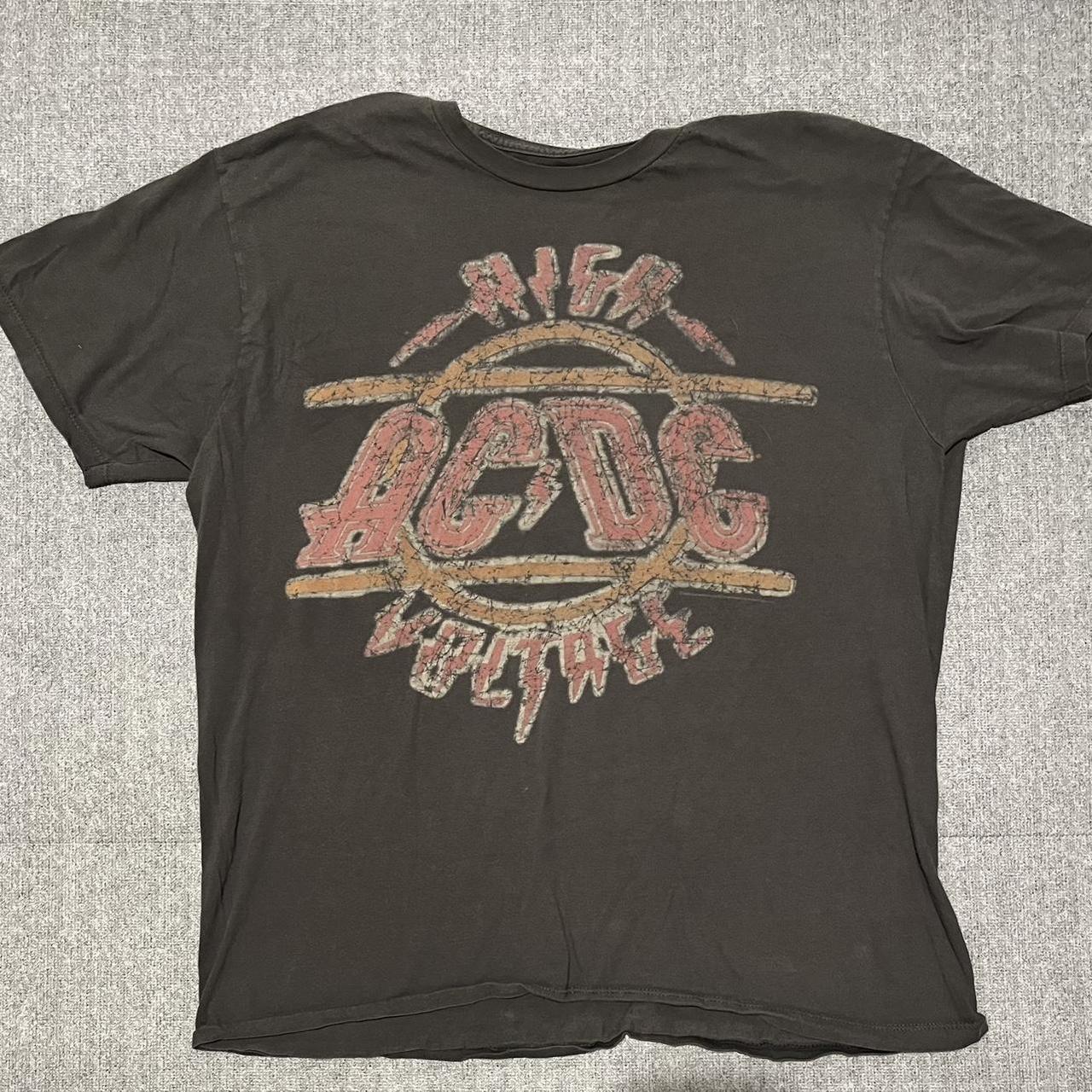 L AC-DC band t - Depop