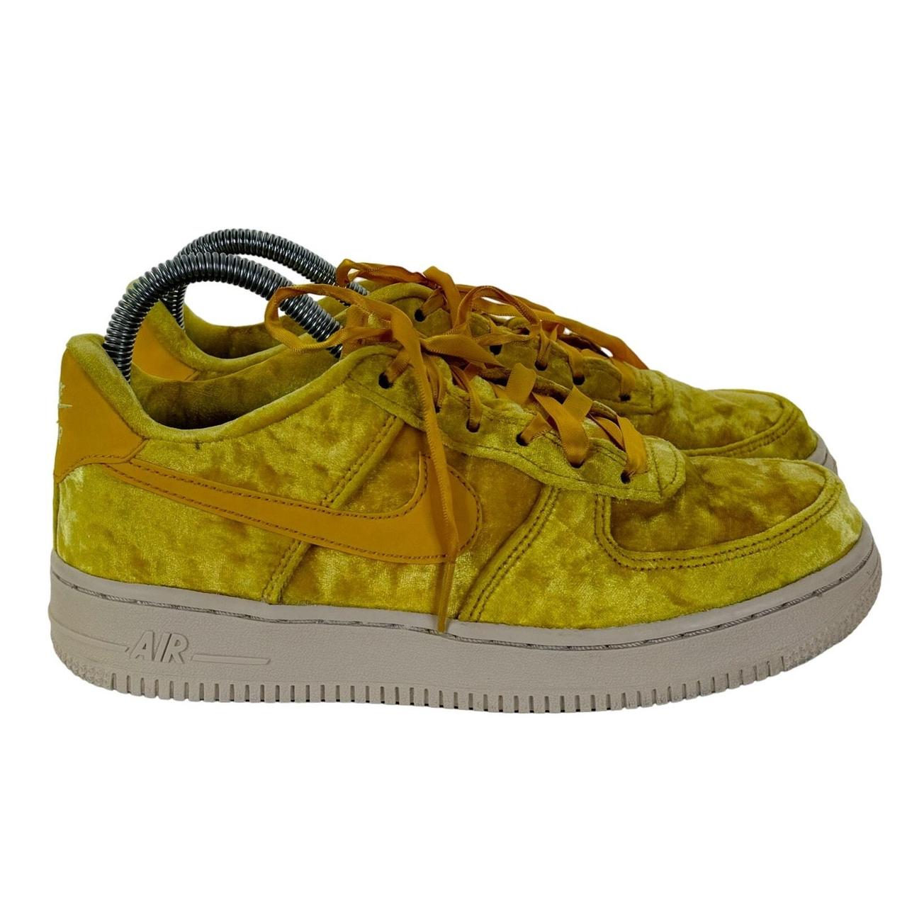 Nike air force 1 shops mineral yellow